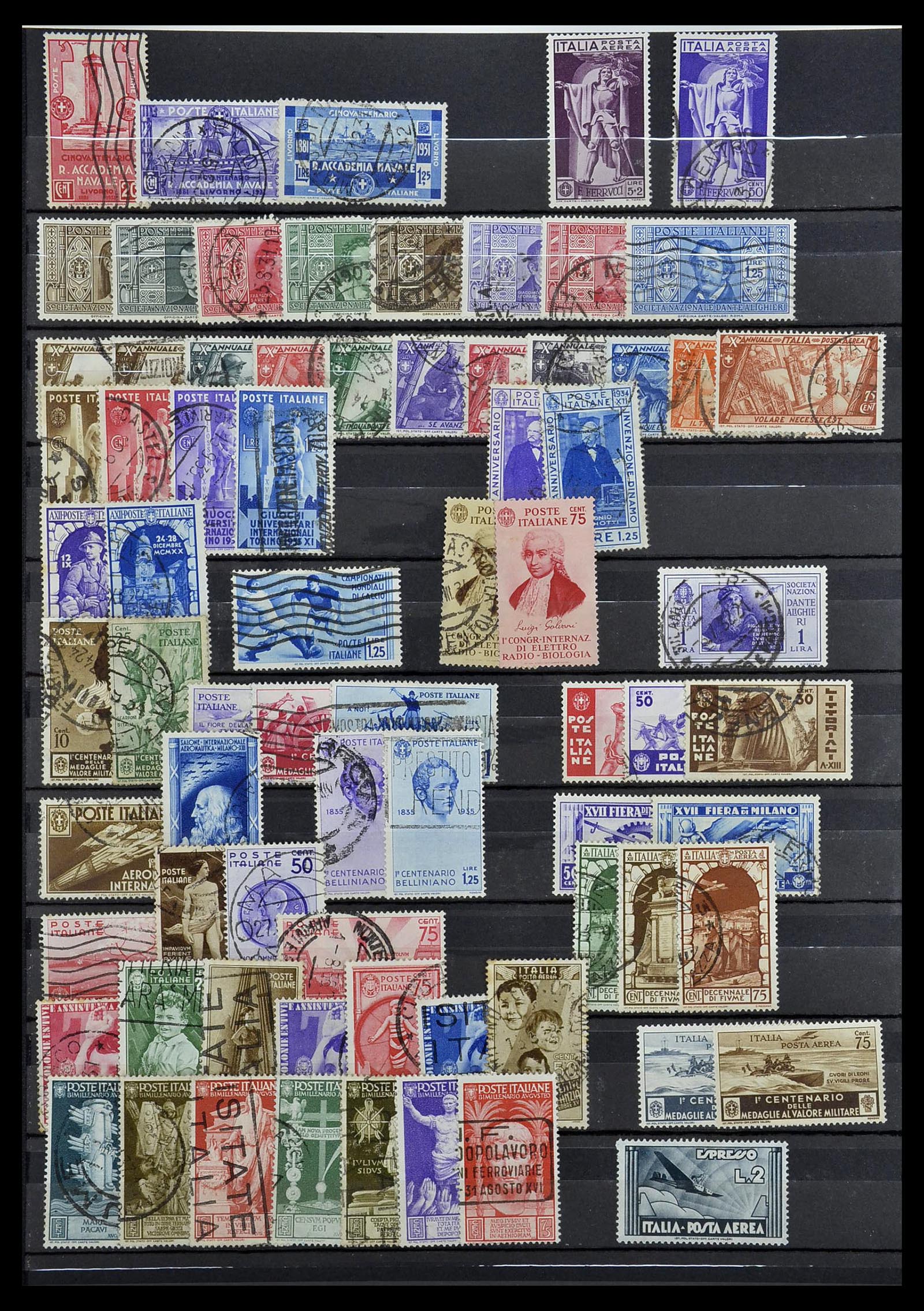 34762 006 - Postzegelverzameling 34762 Italië en gebieden 1850-1955.