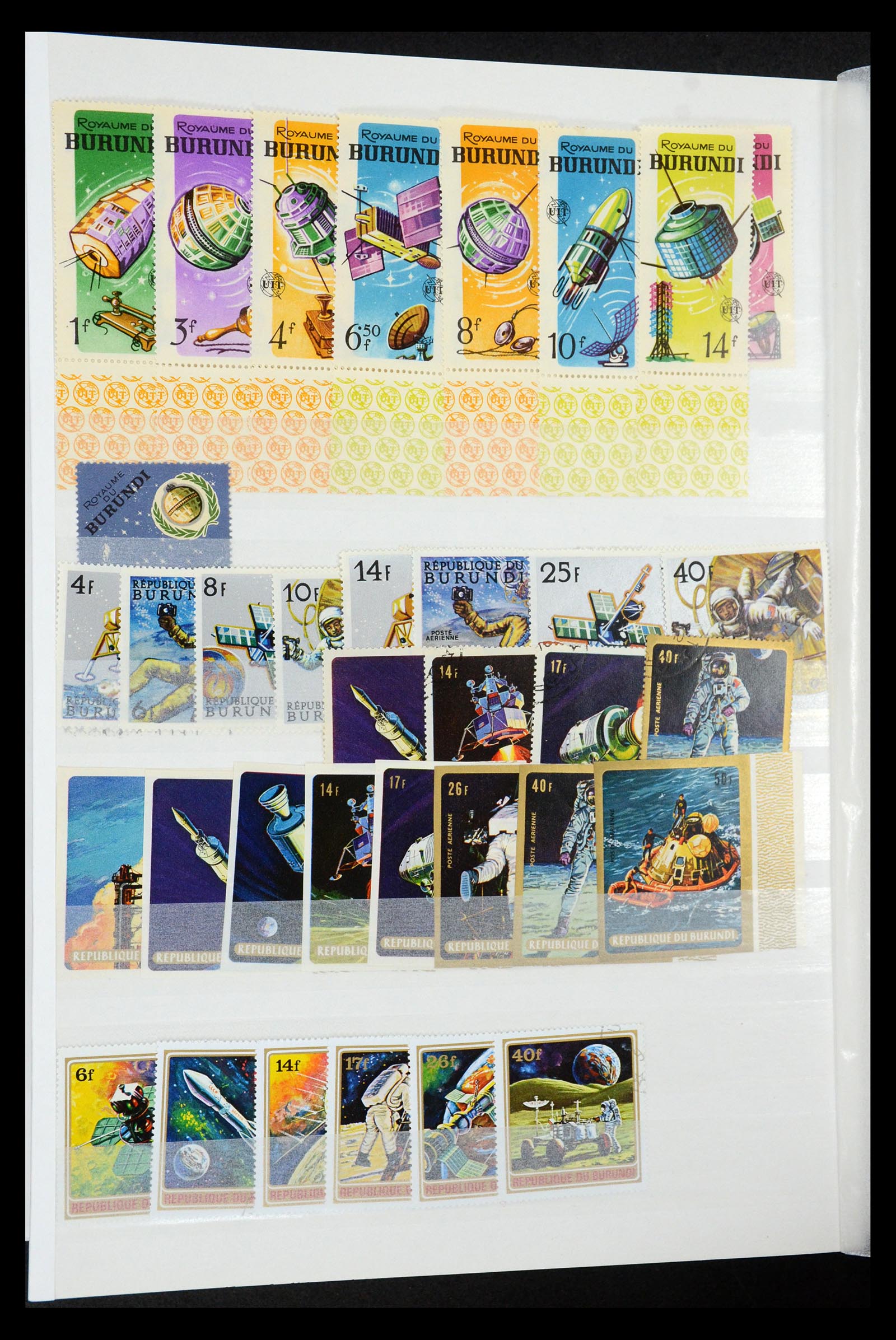 34782 033 - Stamp Collection 34782 Motif space travel, astrology, astronomy 1960-201