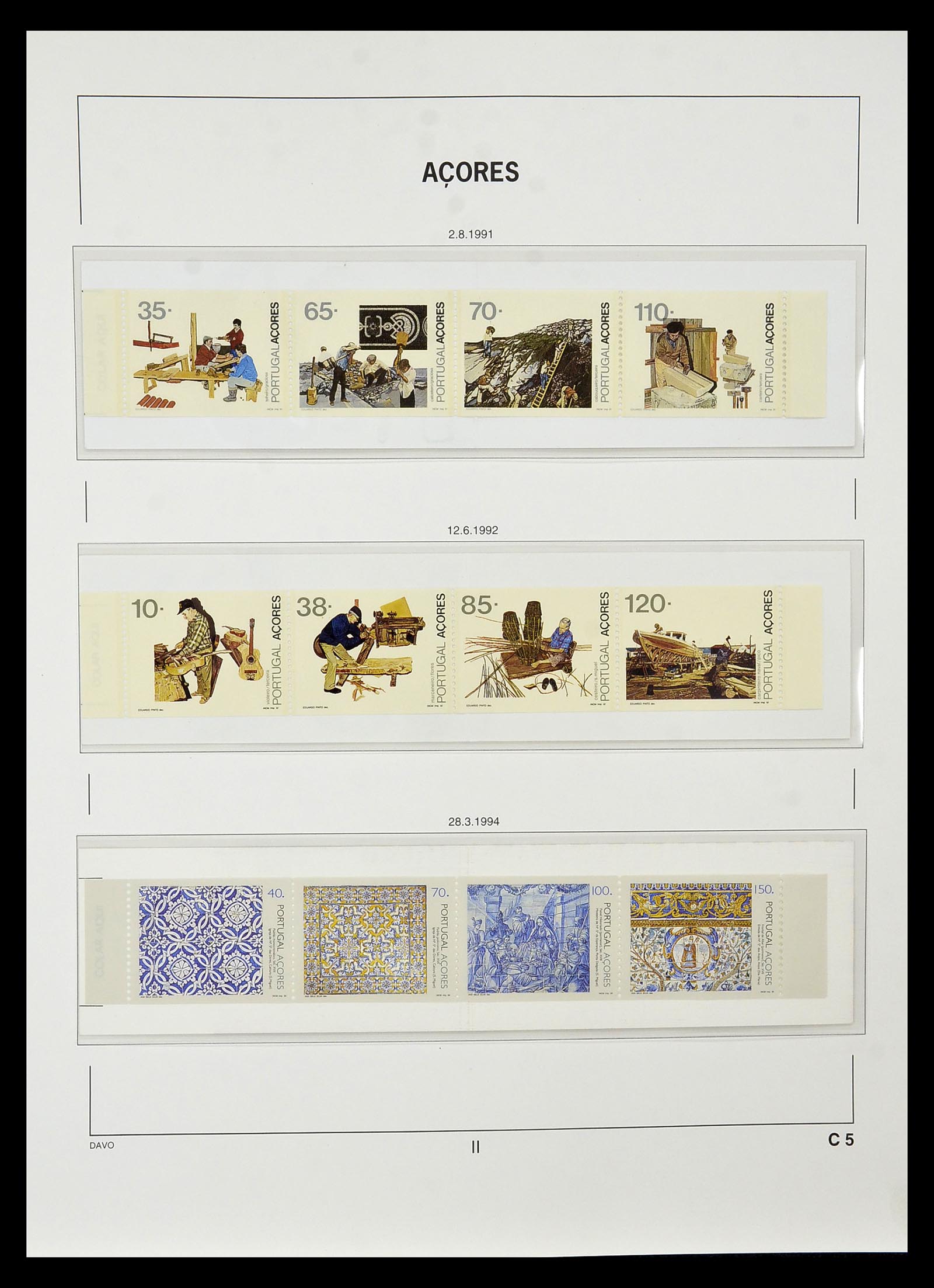 34840 057 - Postzegelverzameling 34840 Azoren en Madeira 1980-2005.