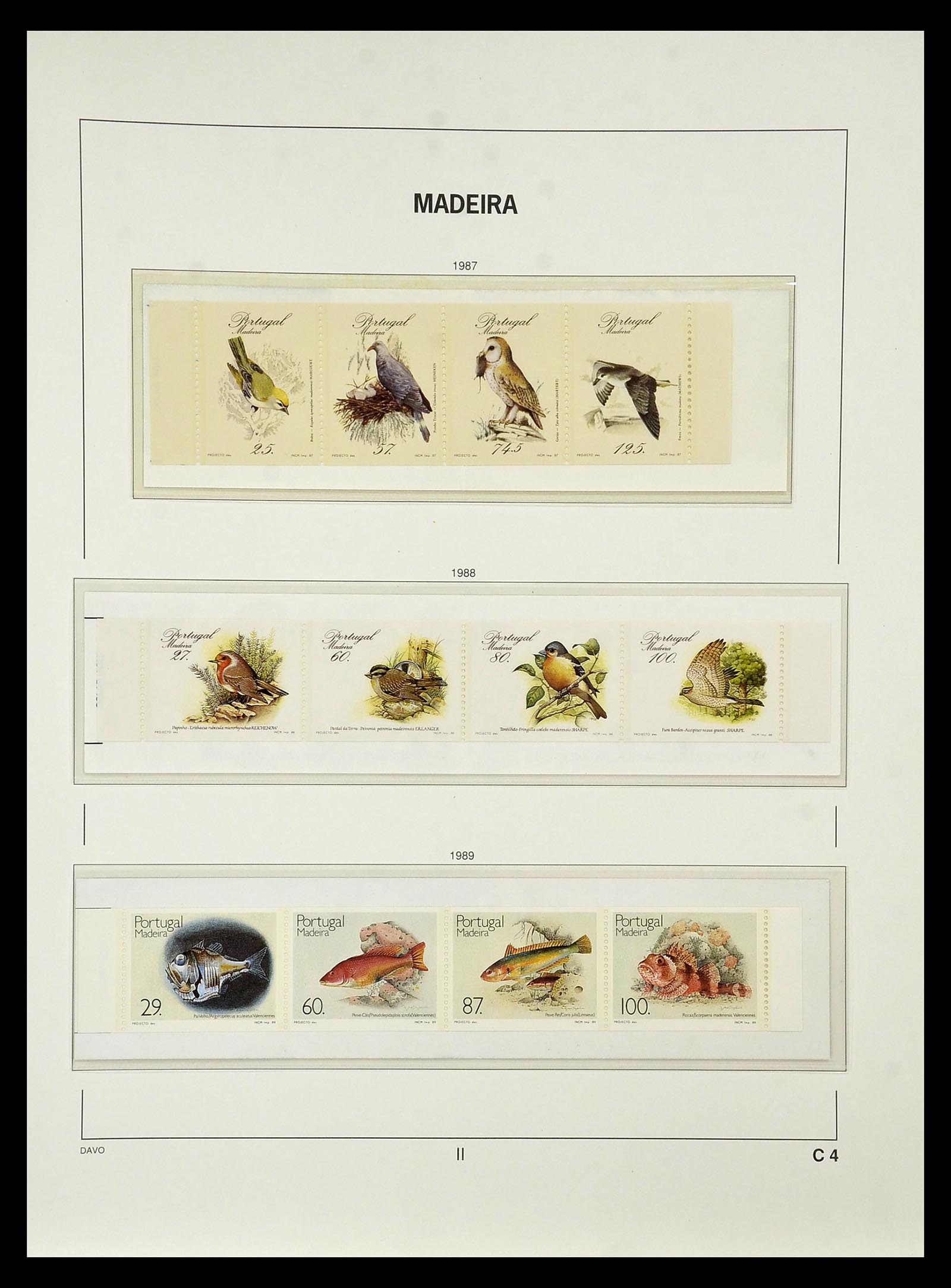34840 219 - Postzegelverzameling 34840 Azoren en Madeira 1980-2005.