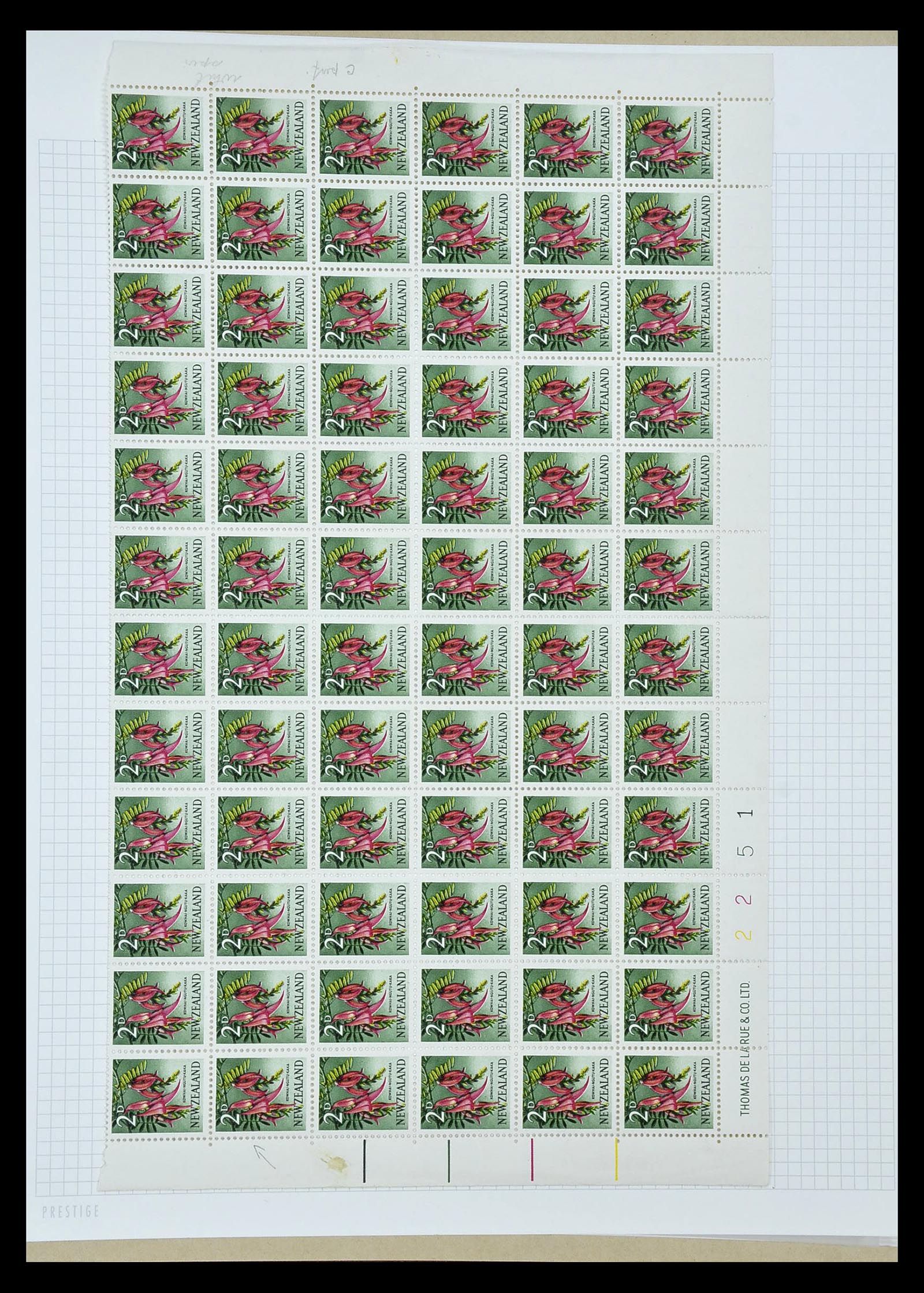 34901 261 - Stamp Collection 34901 New Zealand 1862-1970.