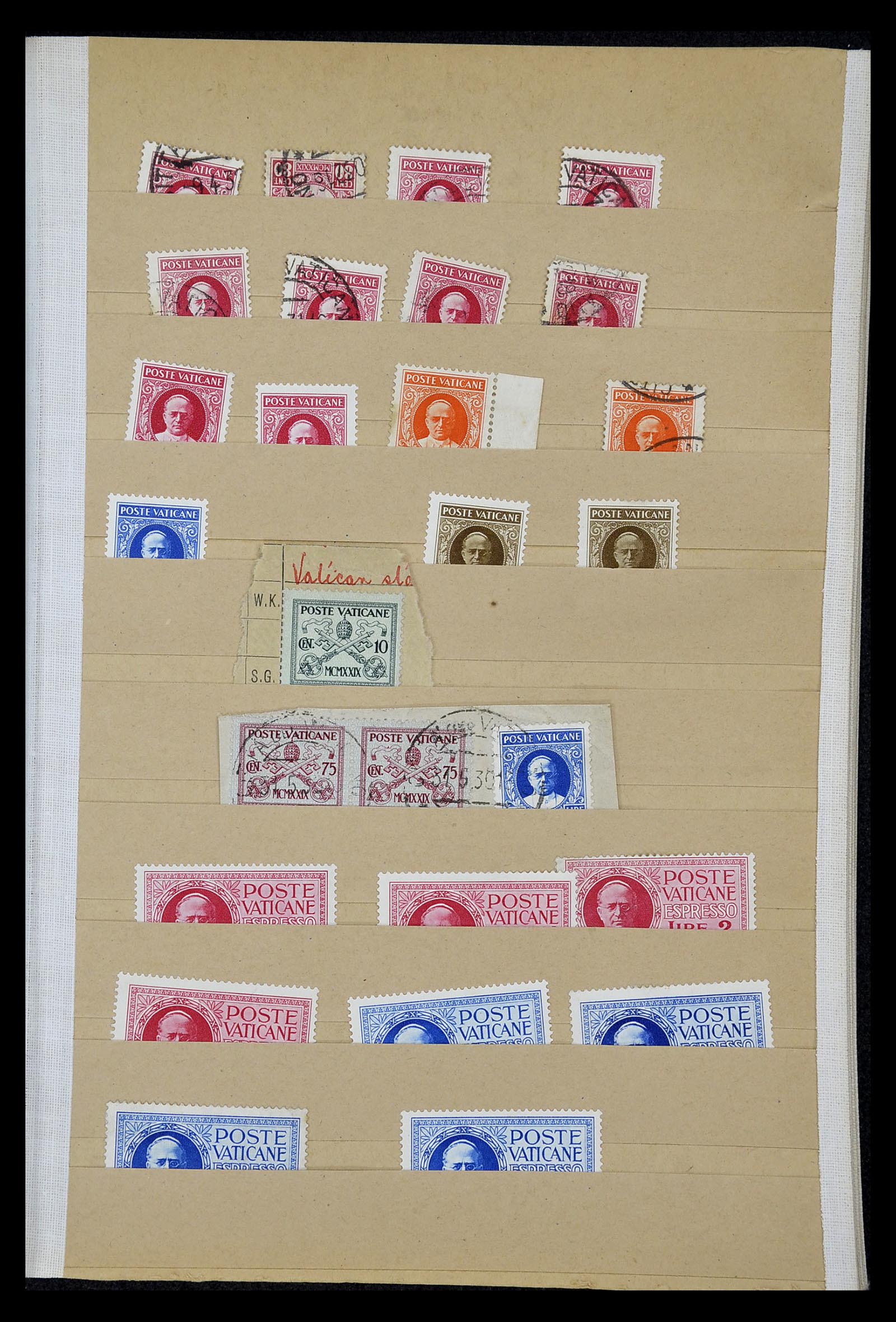 34913 007 - Postzegelverzameling 34913 Vaticaan 1929-1939.