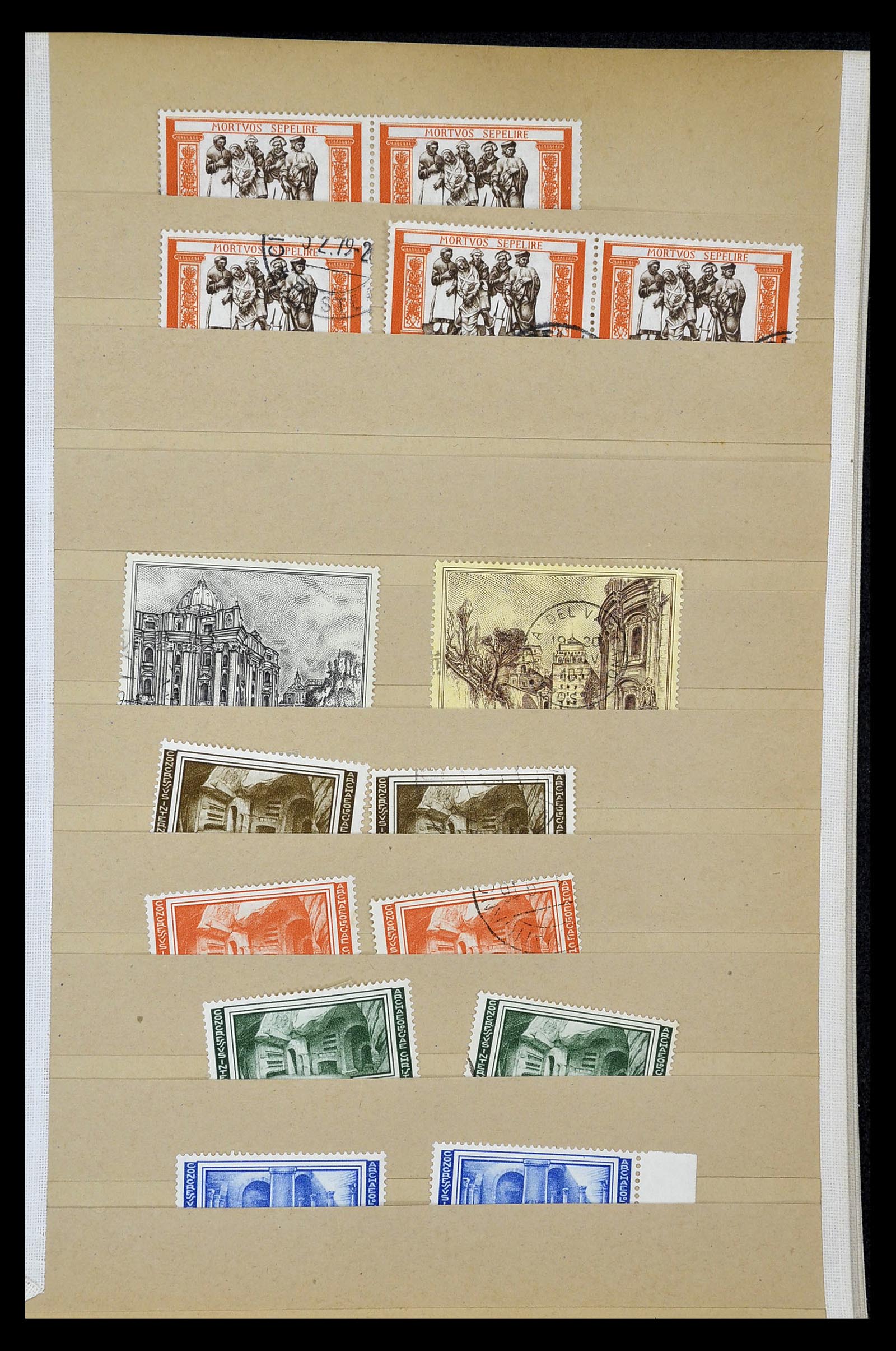 34913 012 - Stamp Collection 34913 Vatican 1929-1939.
