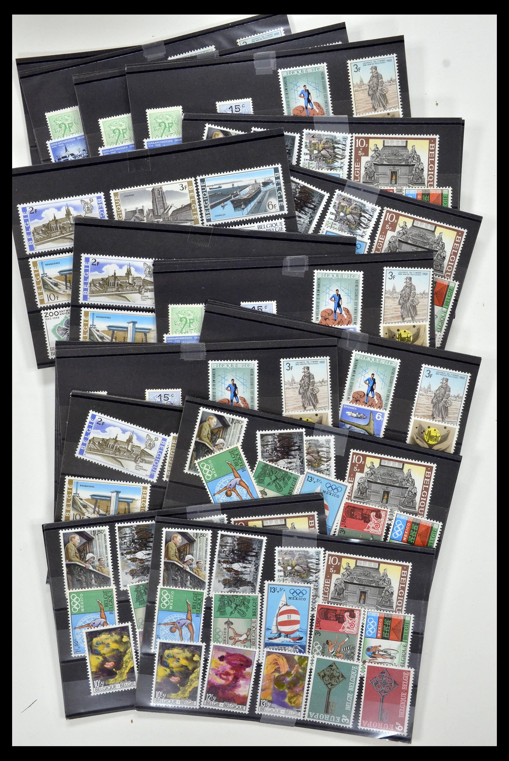 34939 014 - Postzegelverzameling 34939 België 1960-1969.