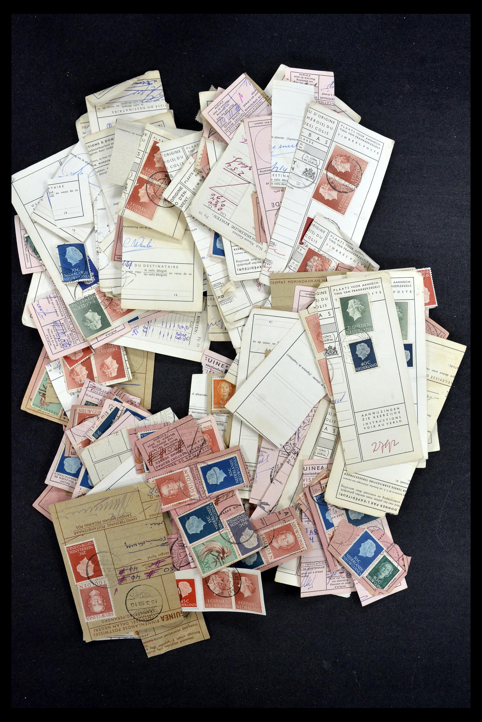 34941 002 - Postzegelverzameling 34941 Nederlands Nieuw Guinea 1950-1962.