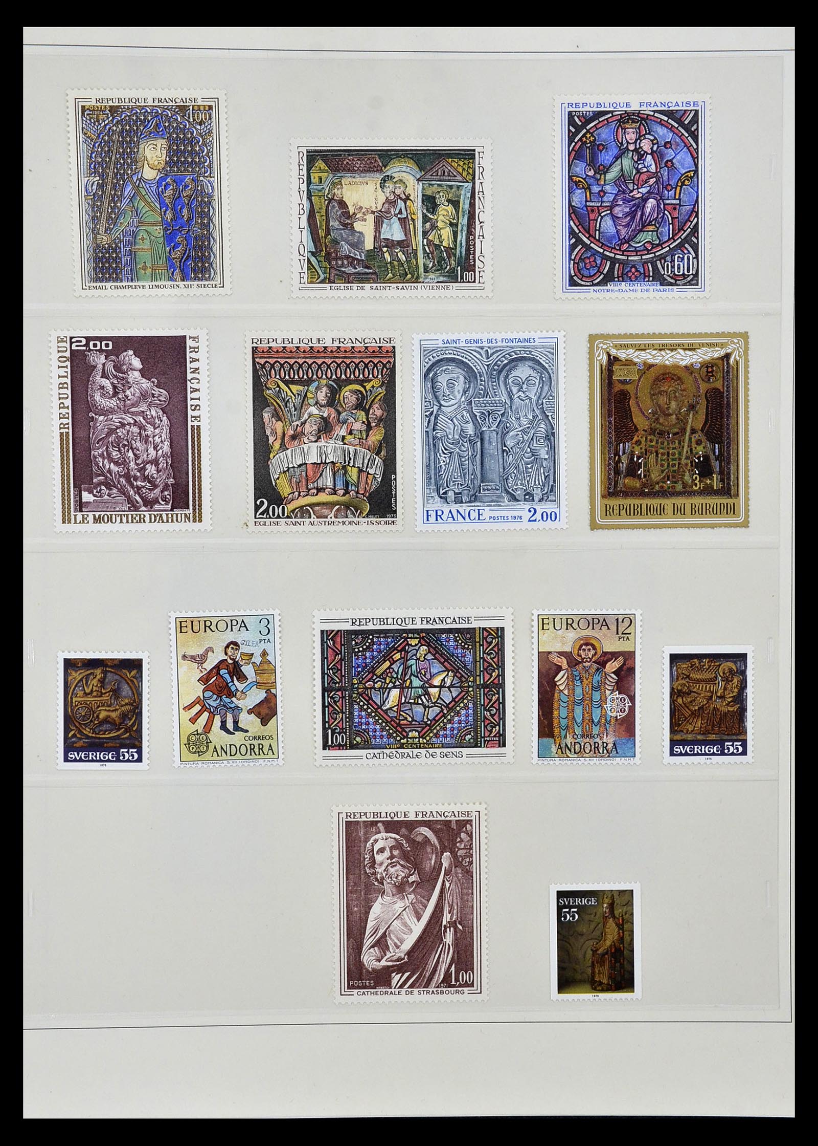 34946 004 - Postzegelverzameling 34946 Motief Kunst en Religie.