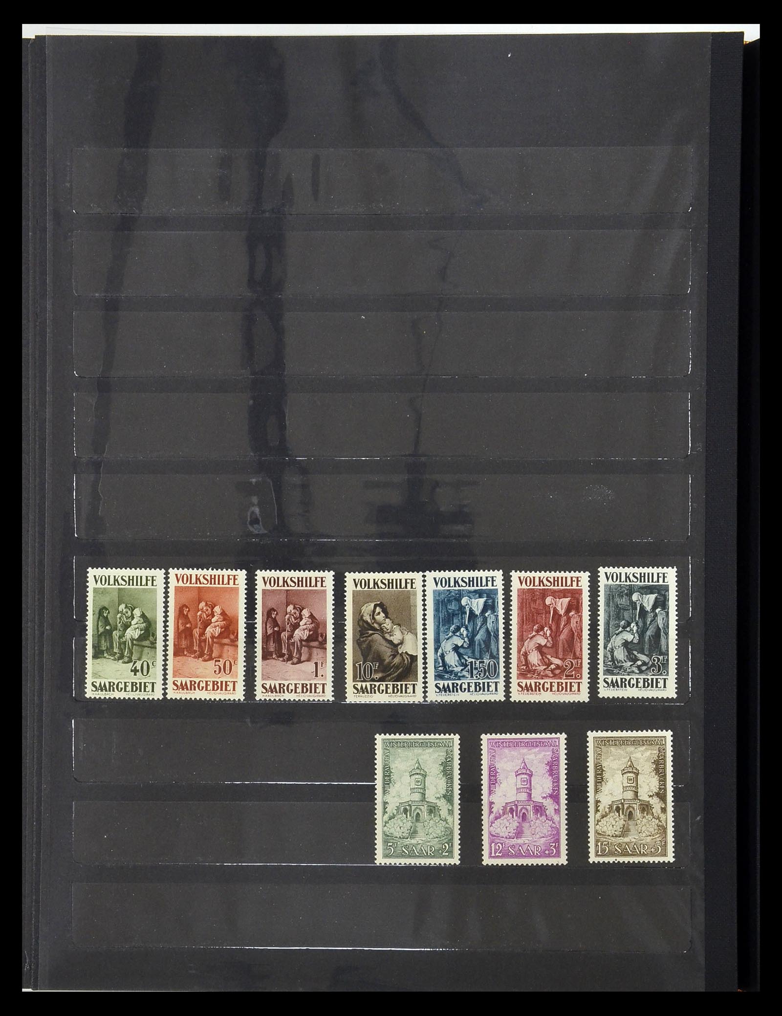 34946 488 - Stamp Collection 34946 Motief Kunst en Religie.