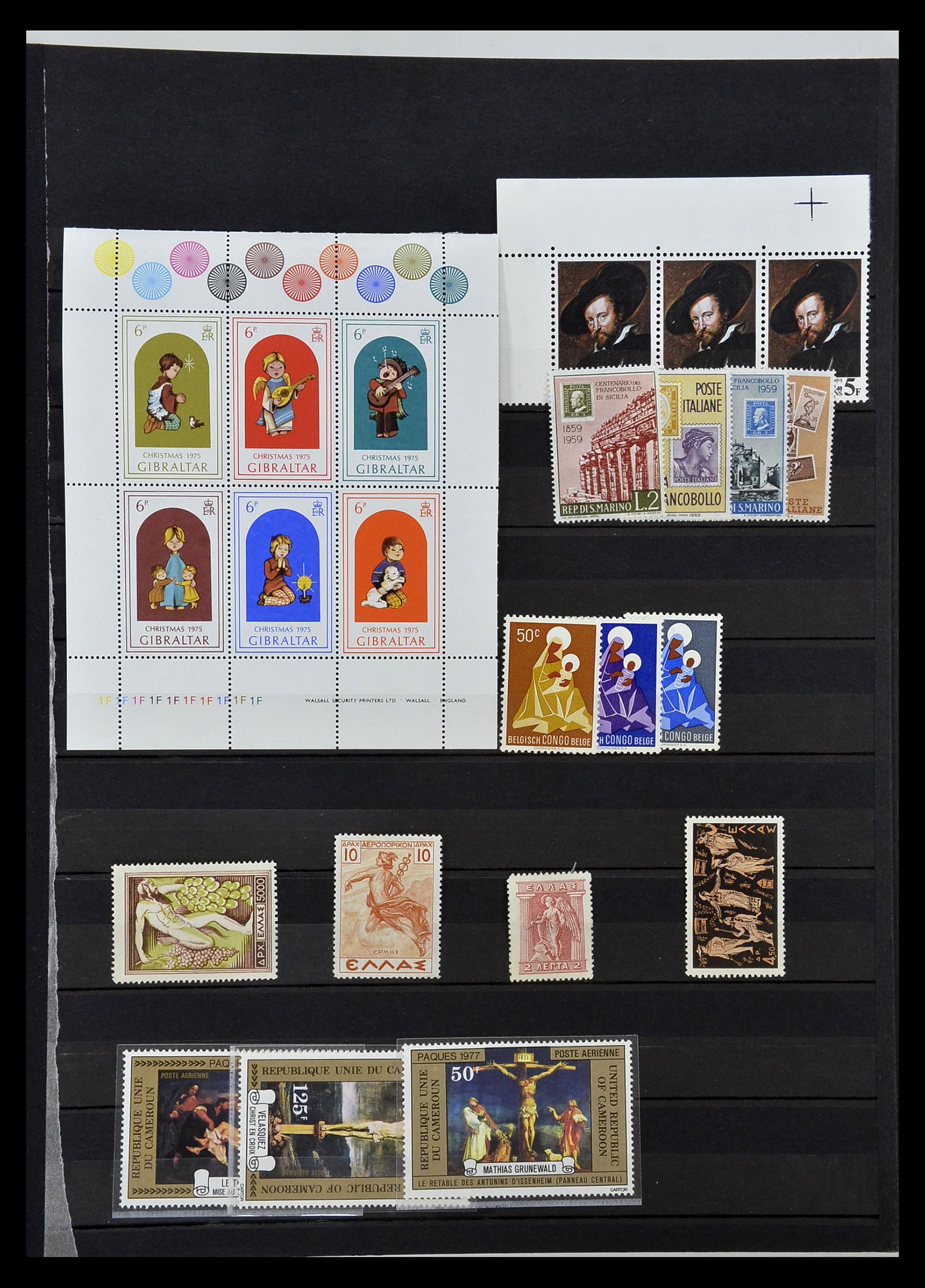 34946 497 - Stamp Collection 34946 Motief Kunst en Religie.