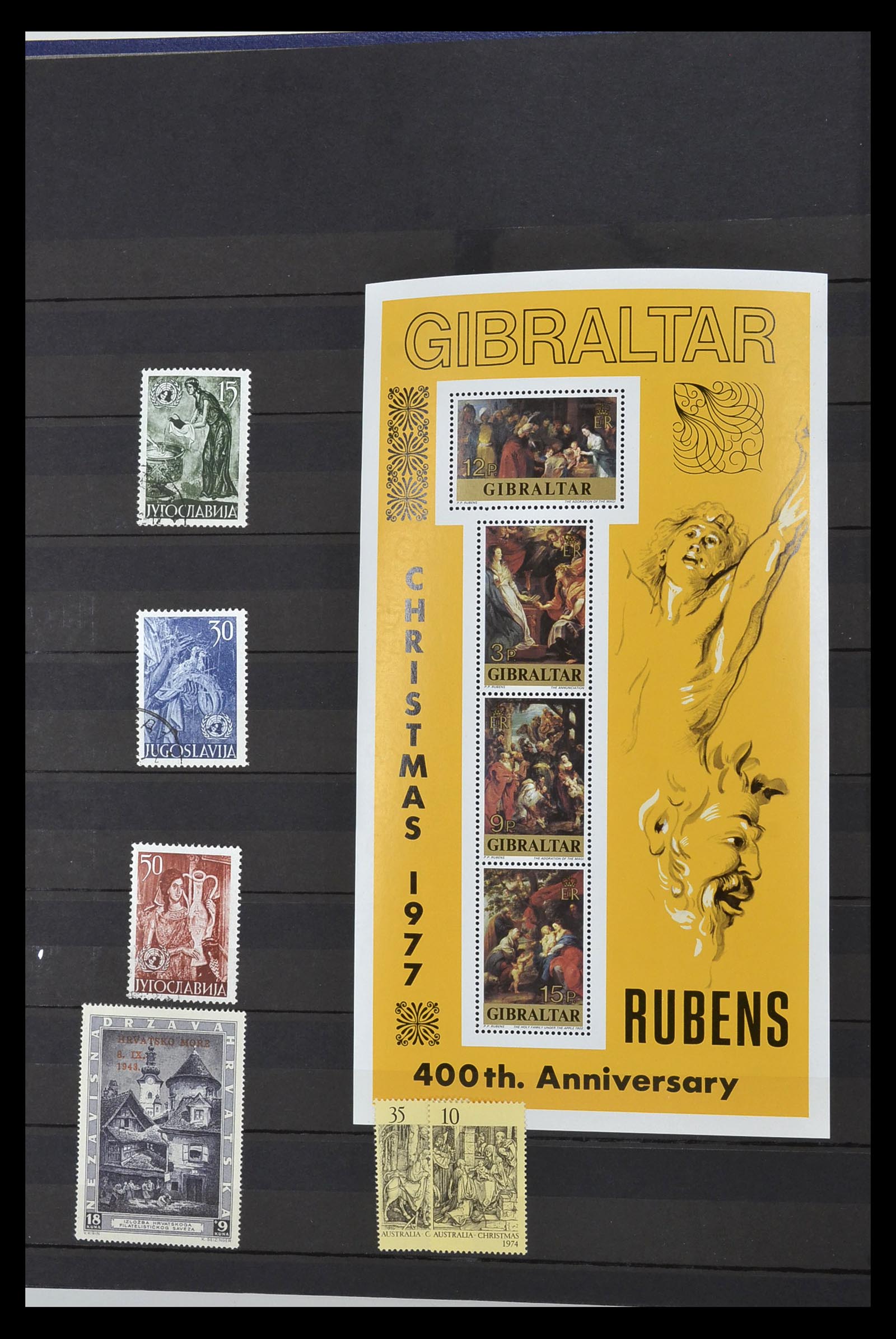 34946 498 - Stamp Collection 34946 Motief Kunst en Religie.