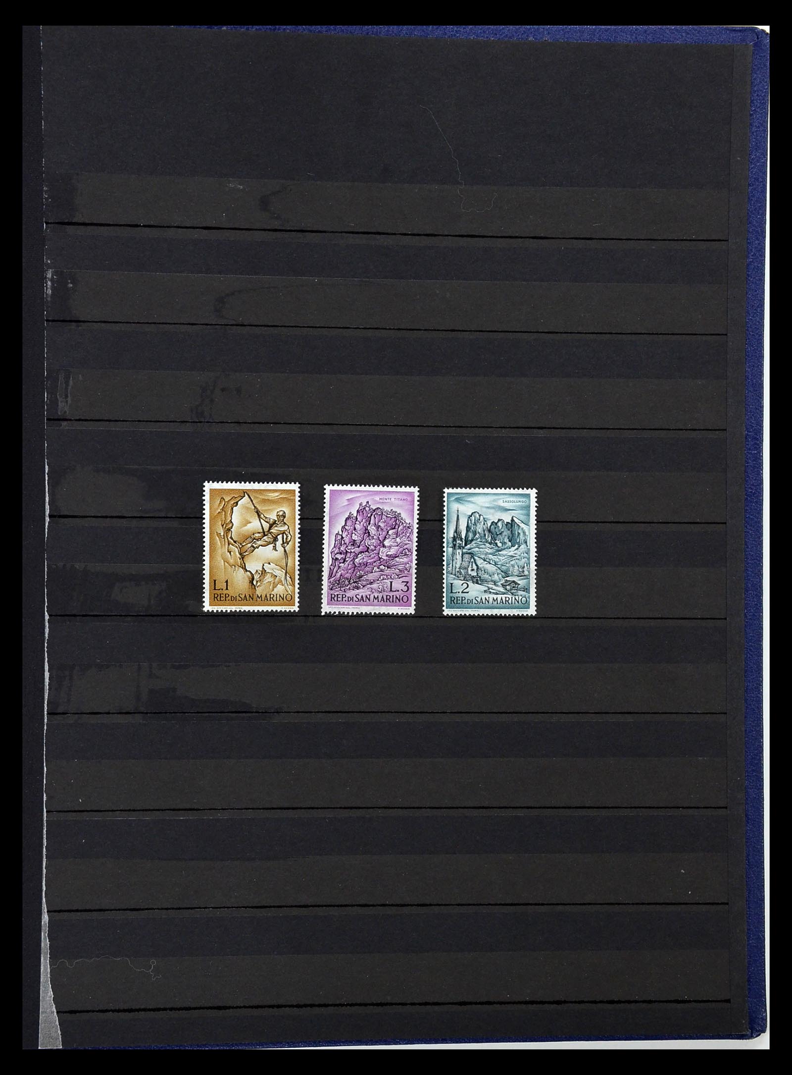 34946 516 - Stamp Collection 34946 Motief Kunst en Religie.