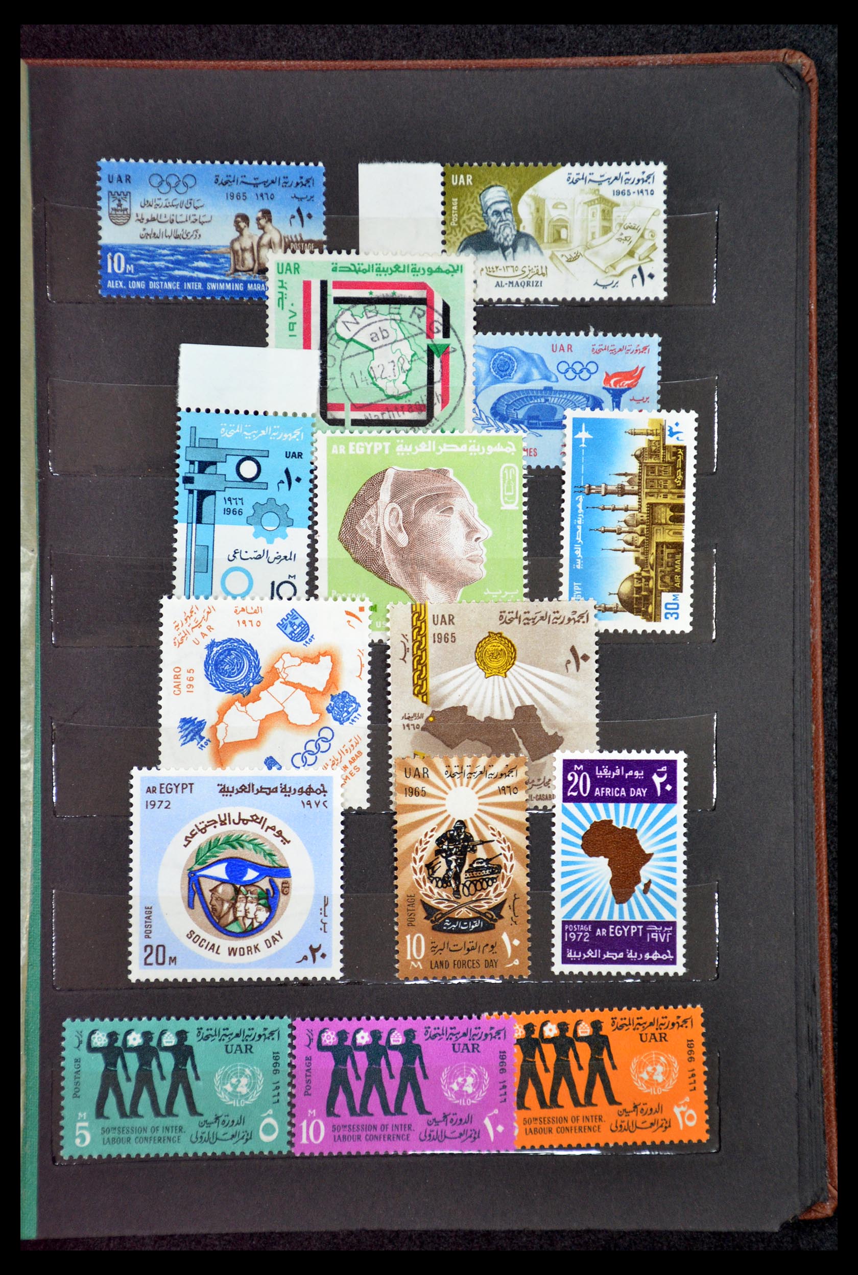 34966 327 - Postzegelverzameling 34966 Egypte 1866-1984.