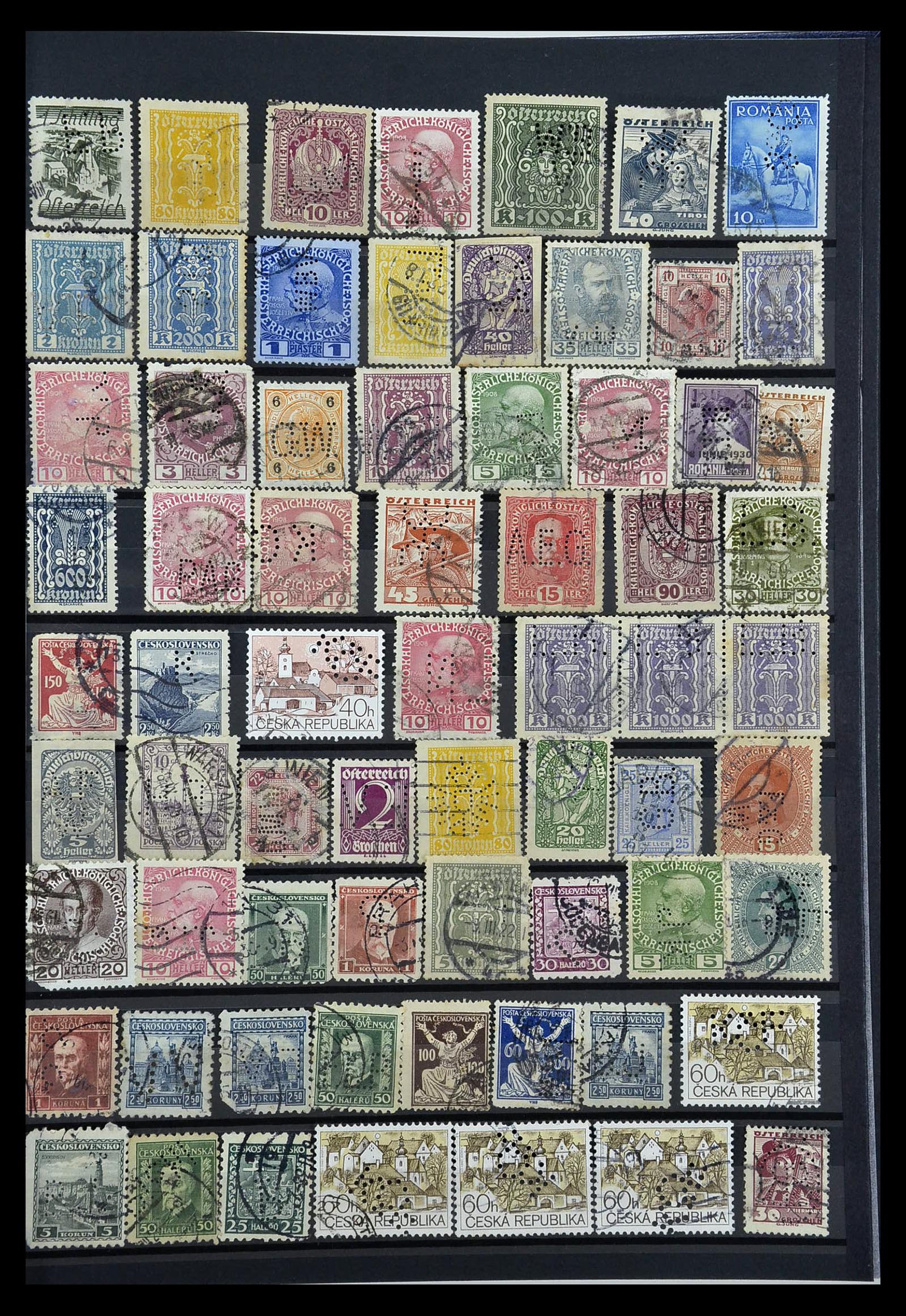34968 023 - Postzegelverzameling 34968 Wereld perfins 1890-1965.