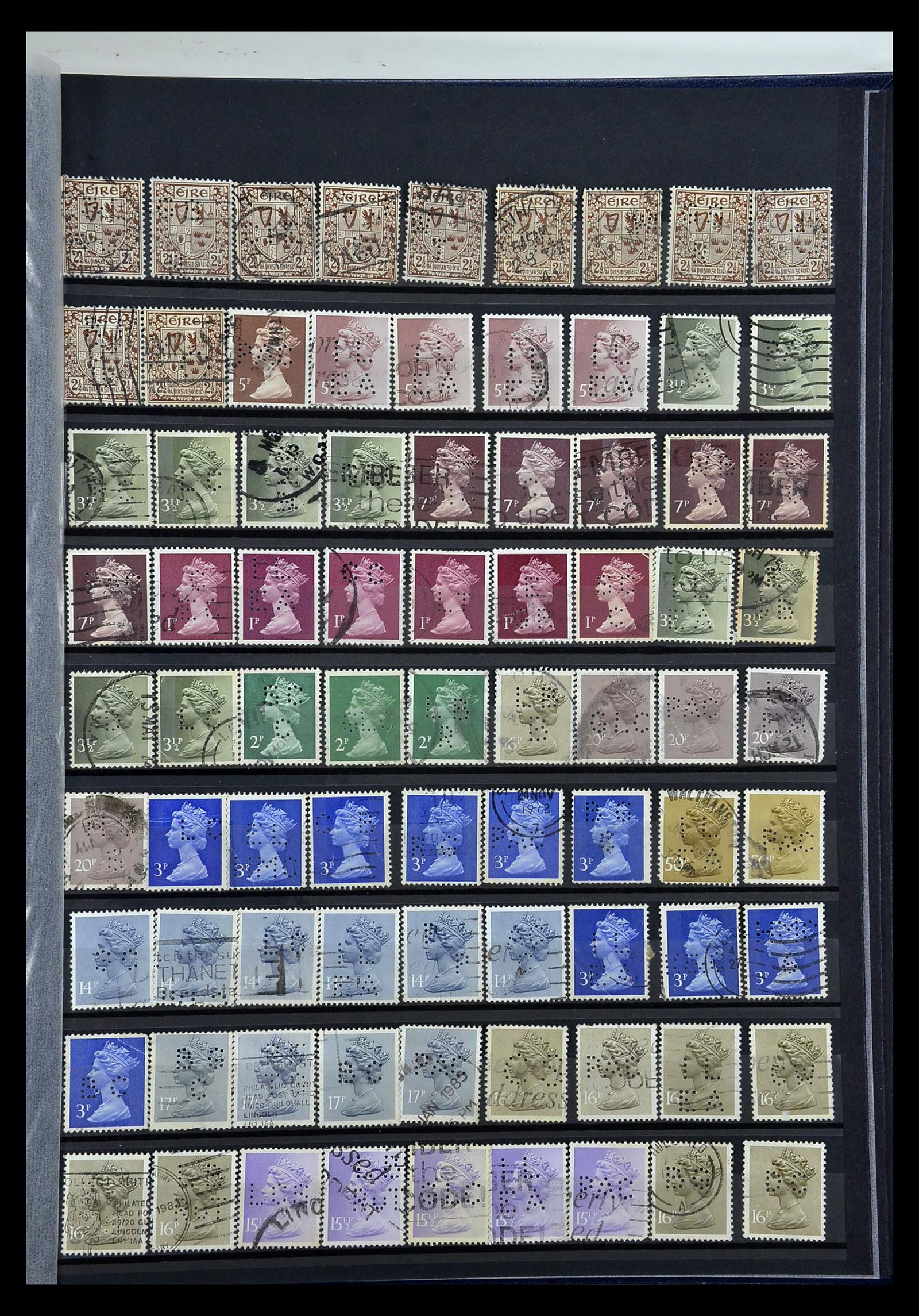 34968 039 - Postzegelverzameling 34968 Wereld perfins 1890-1965.