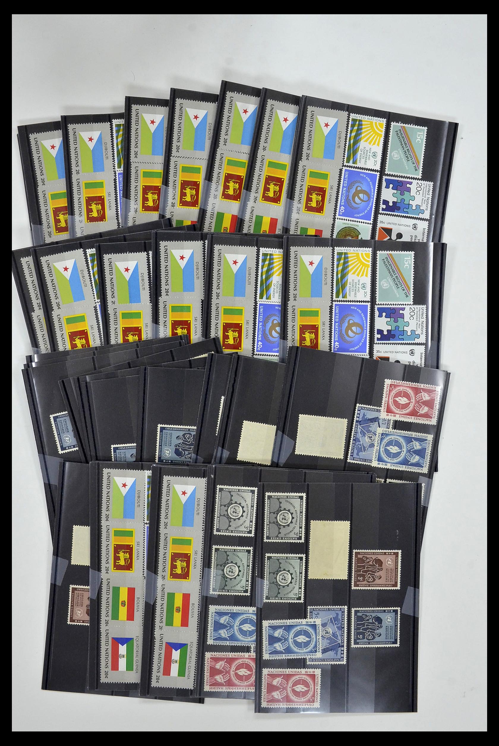 34973 012 - Postzegelverzameling 34973 Verenigde Naties 1951-2000.