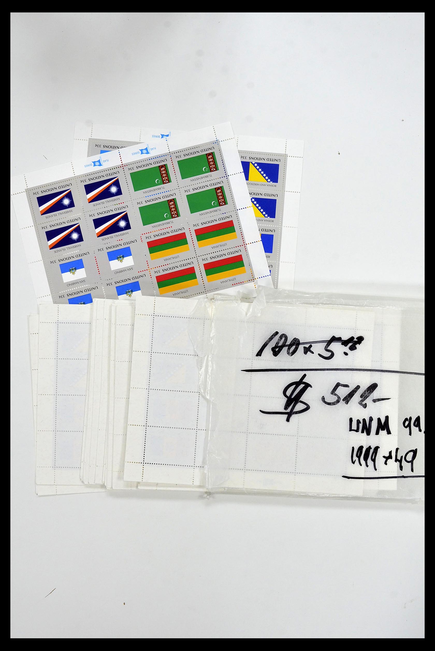 34973 037 - Postzegelverzameling 34973 Verenigde Naties 1951-2000.