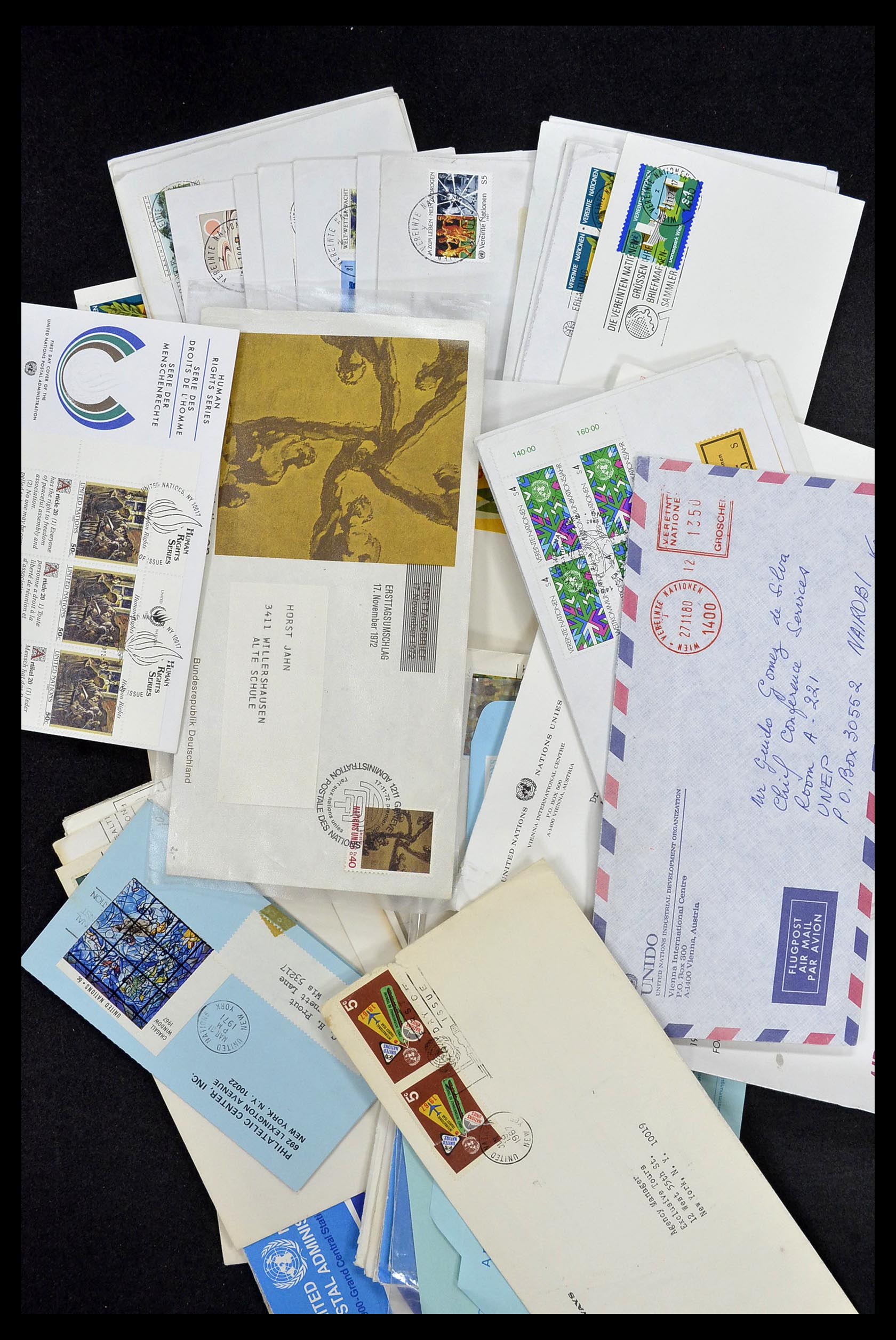 34973 074 - Postzegelverzameling 34973 Verenigde Naties 1951-2000.