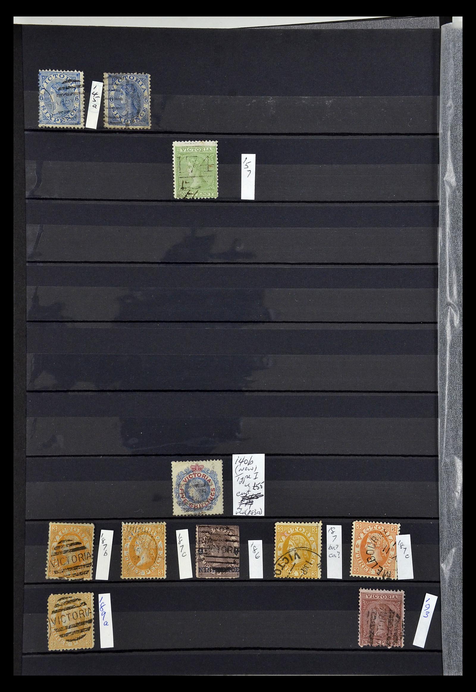 34982 002 - Postzegelverzameling 34982 Victoria 1854-1904.