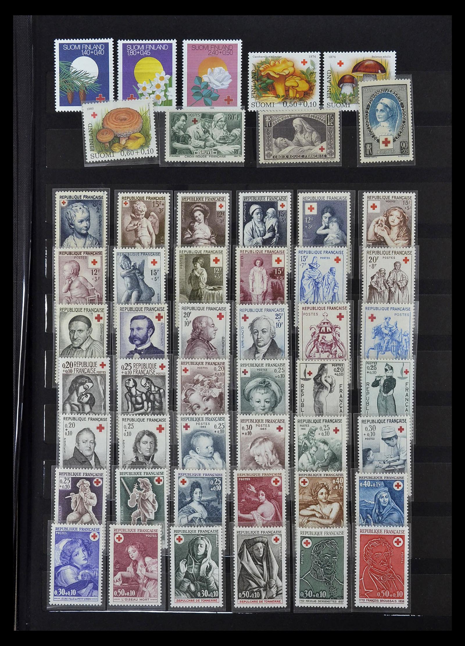 35032 005 - Postzegelverzameling 35032 Rode Kruis 1914-1990.