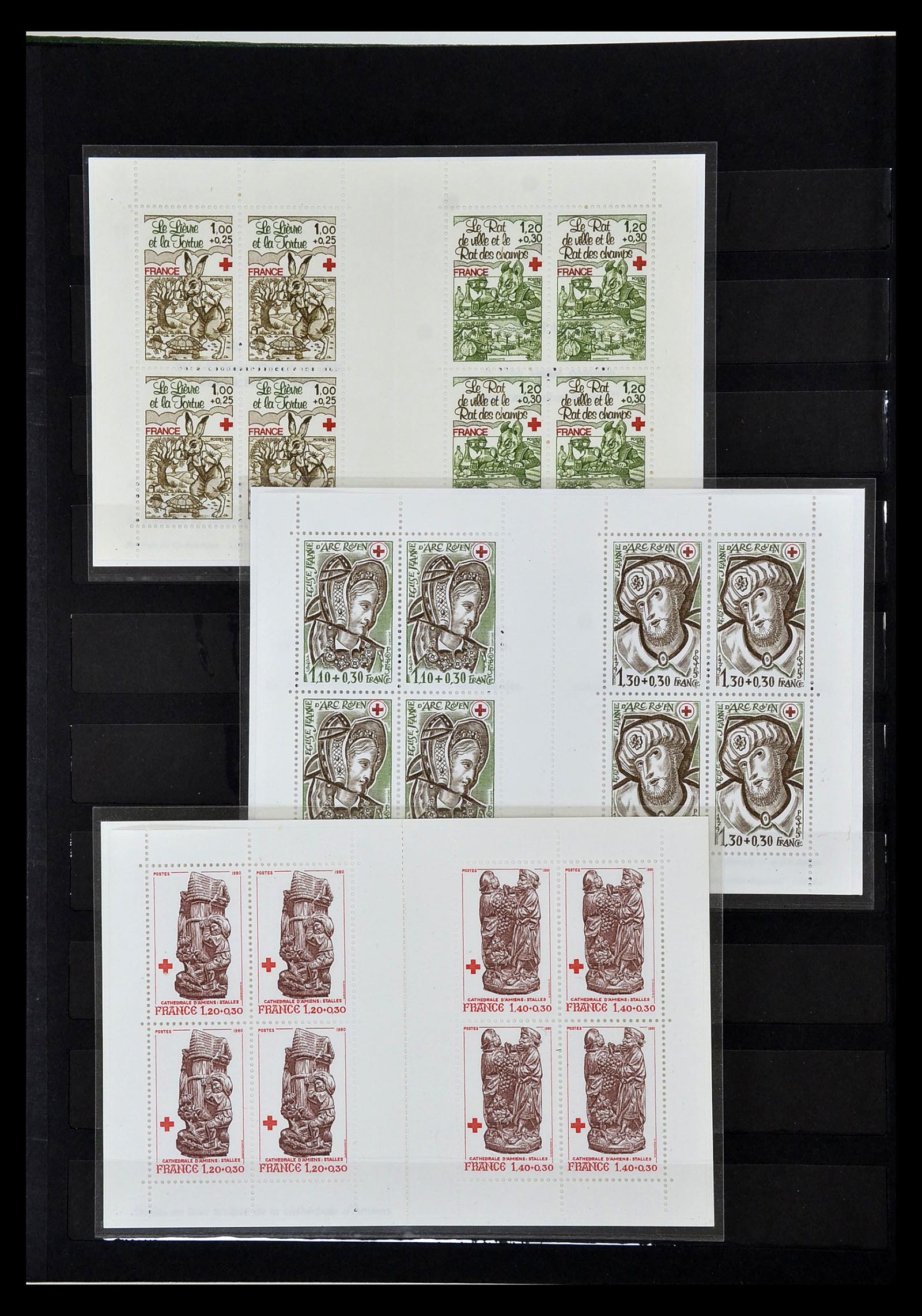 35032 020 - Postzegelverzameling 35032 Rode Kruis 1914-1990.