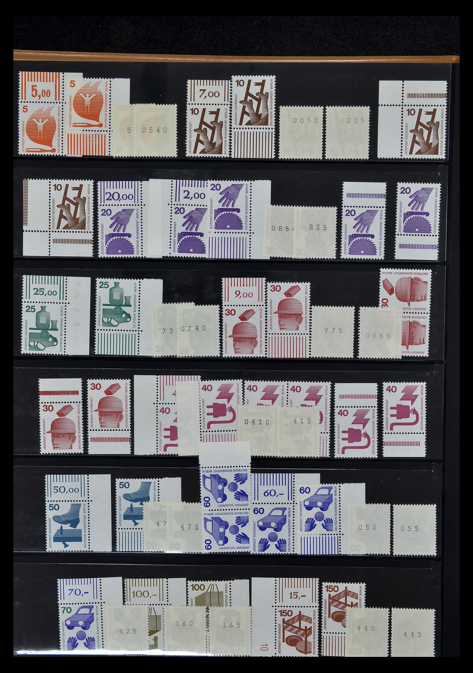 35033 064 - Postzegelverzameling 35033 Berlijn 1948-1990.