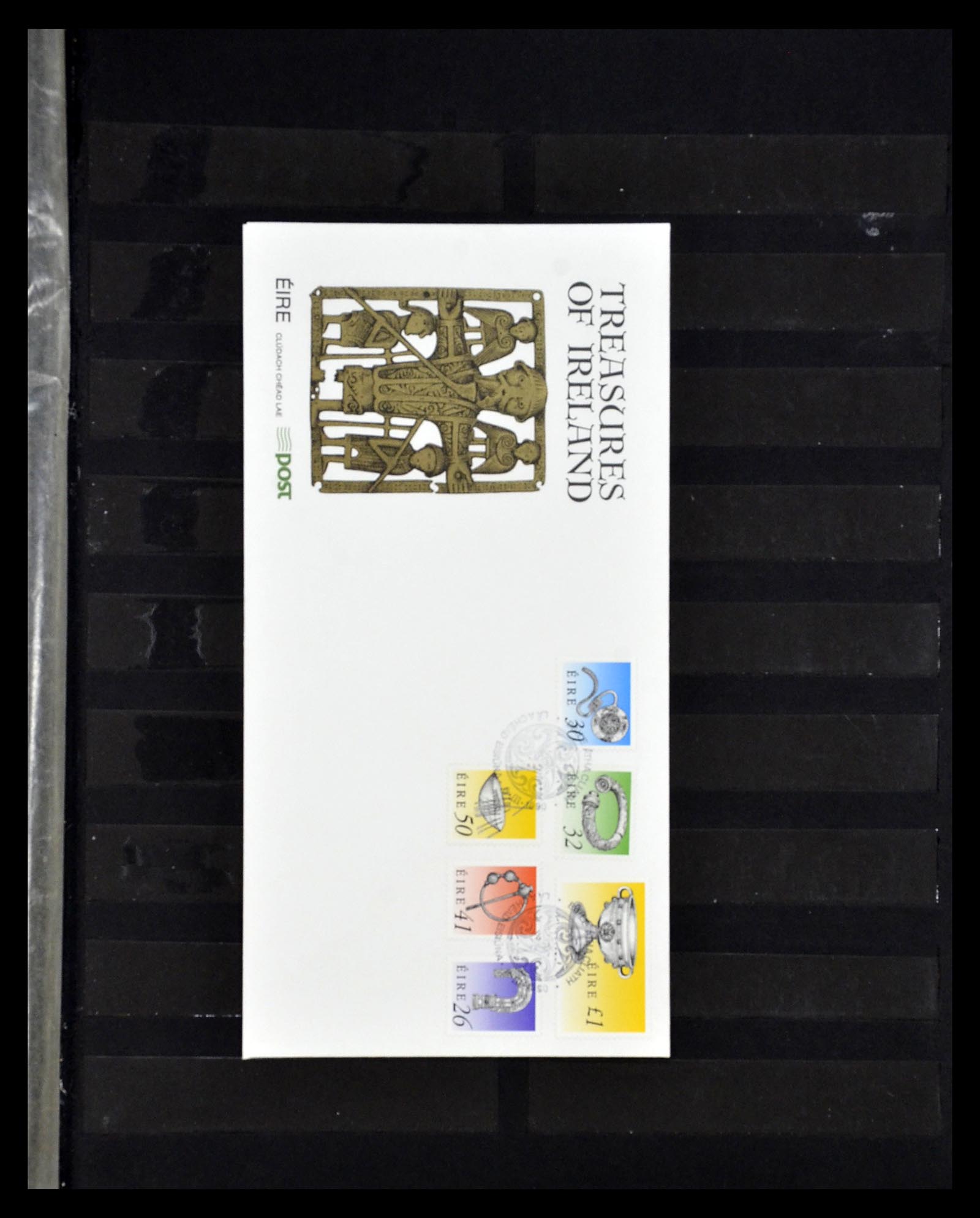 35041 017 - Postzegelverzameling 35041 Ierland 1922-1991.