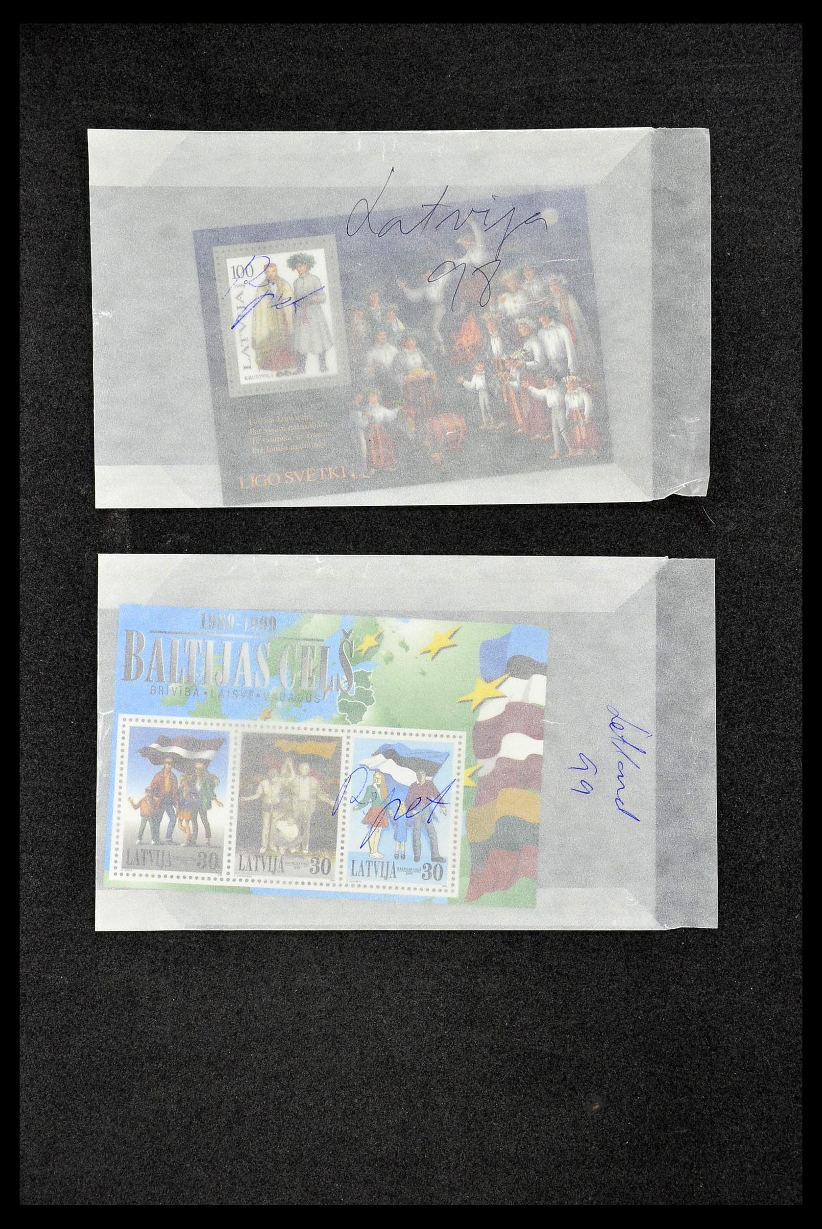 35042 033 - Postzegelverzameling 35042 Letland 1991-2004.