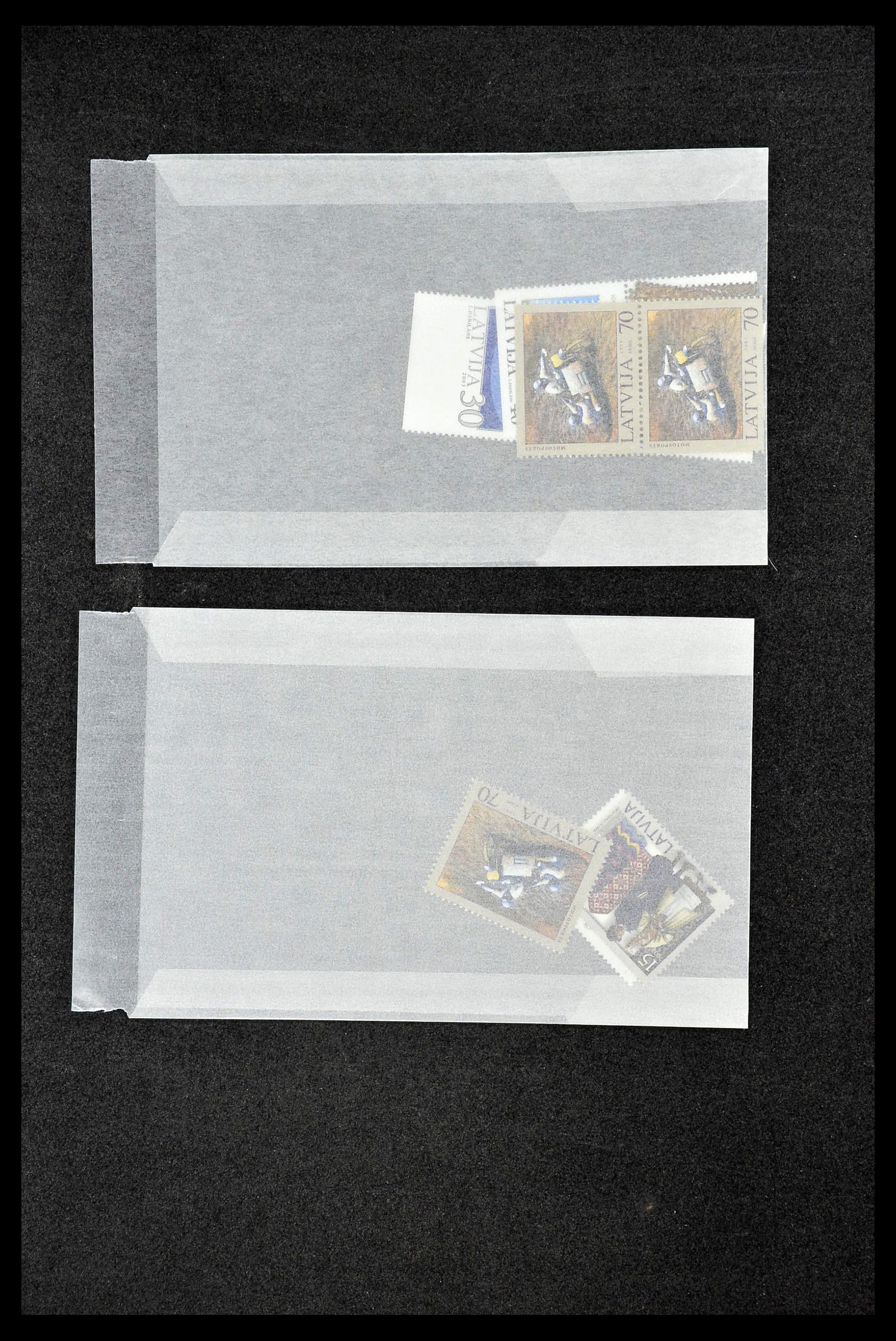 35042 038 - Postzegelverzameling 35042 Letland 1991-2004.