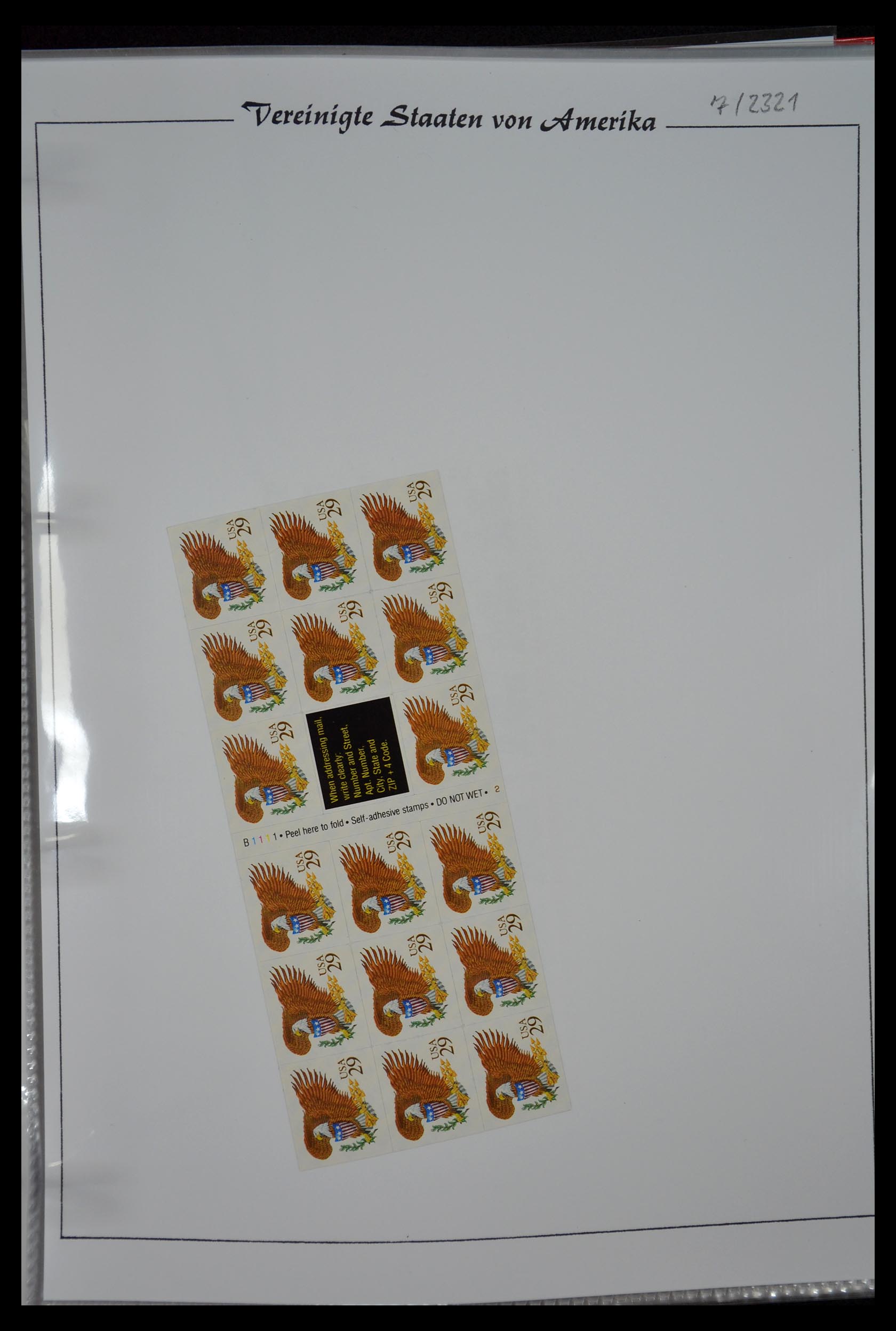 35066 032 - Stamp Collection 35066 USA 1965-2004.