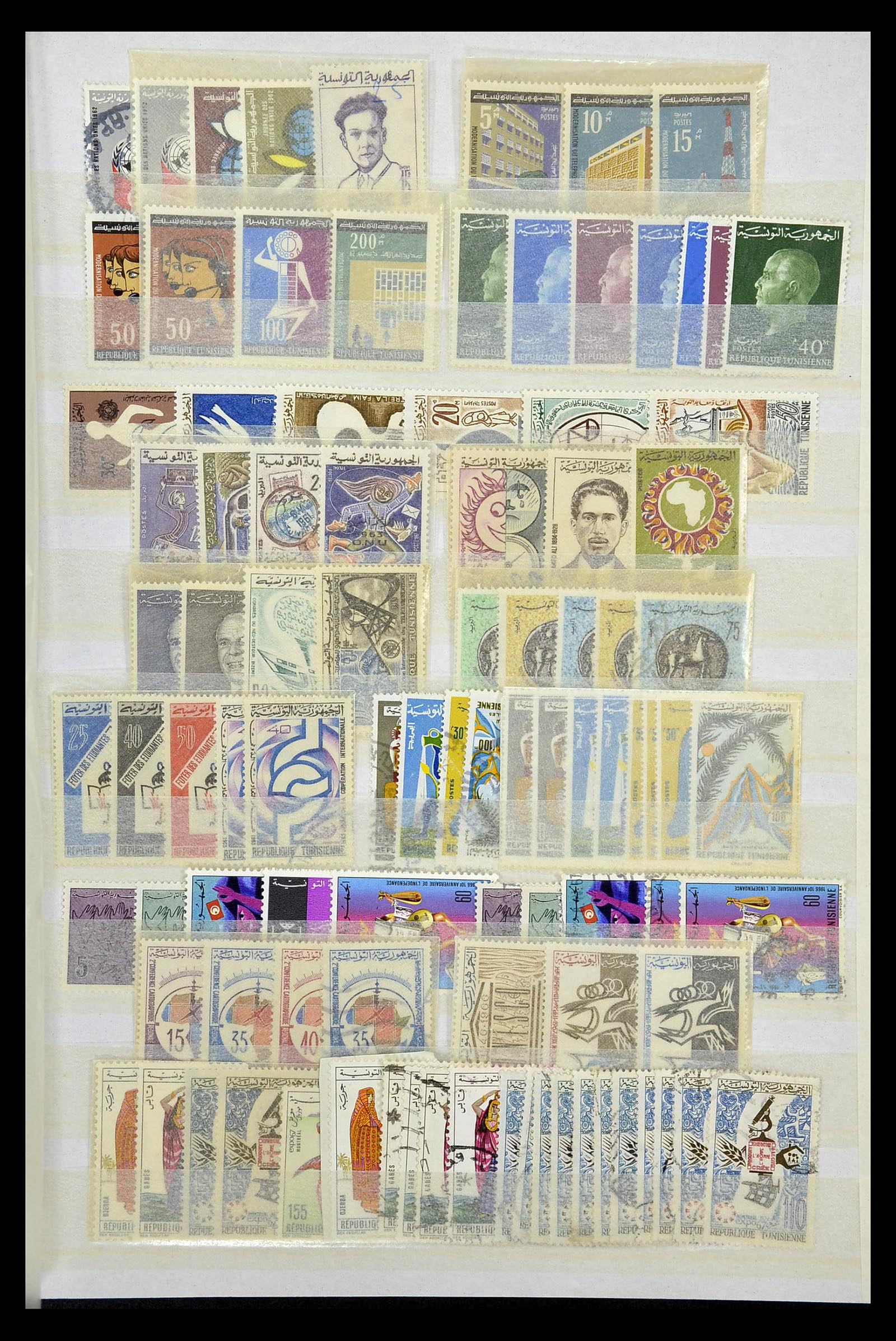 35099 009 - Postzegelverzameling 35099 Tunesië 1888-1995.