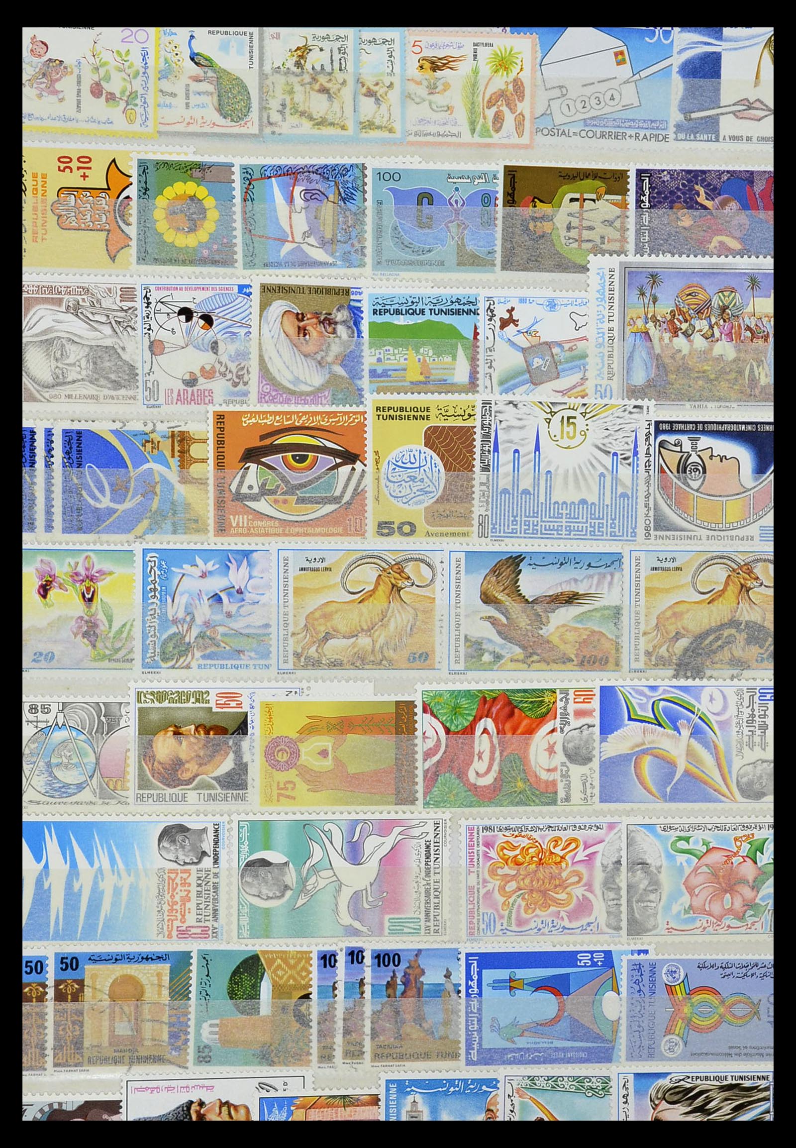 35099 017 - Postzegelverzameling 35099 Tunesië 1888-1995.