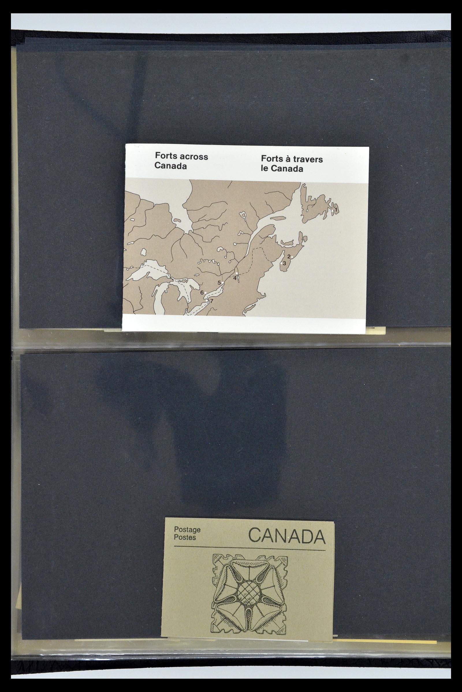 35106 022 - Postzegelverzameling 35106 Canada postzegelboekjes 1942-2000.