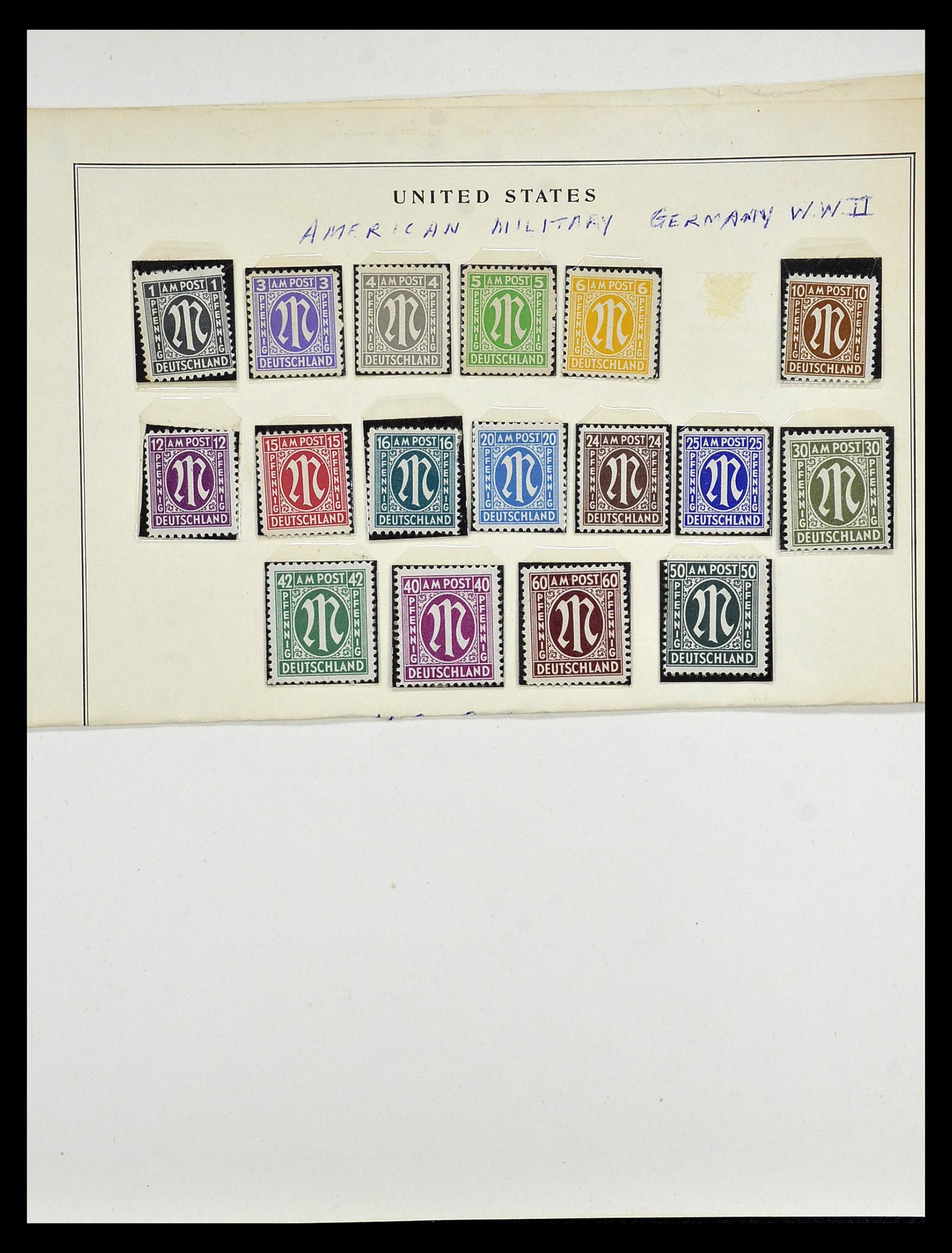 35109 050 - Postzegelverzameling 35109 AMG 1943-1952.