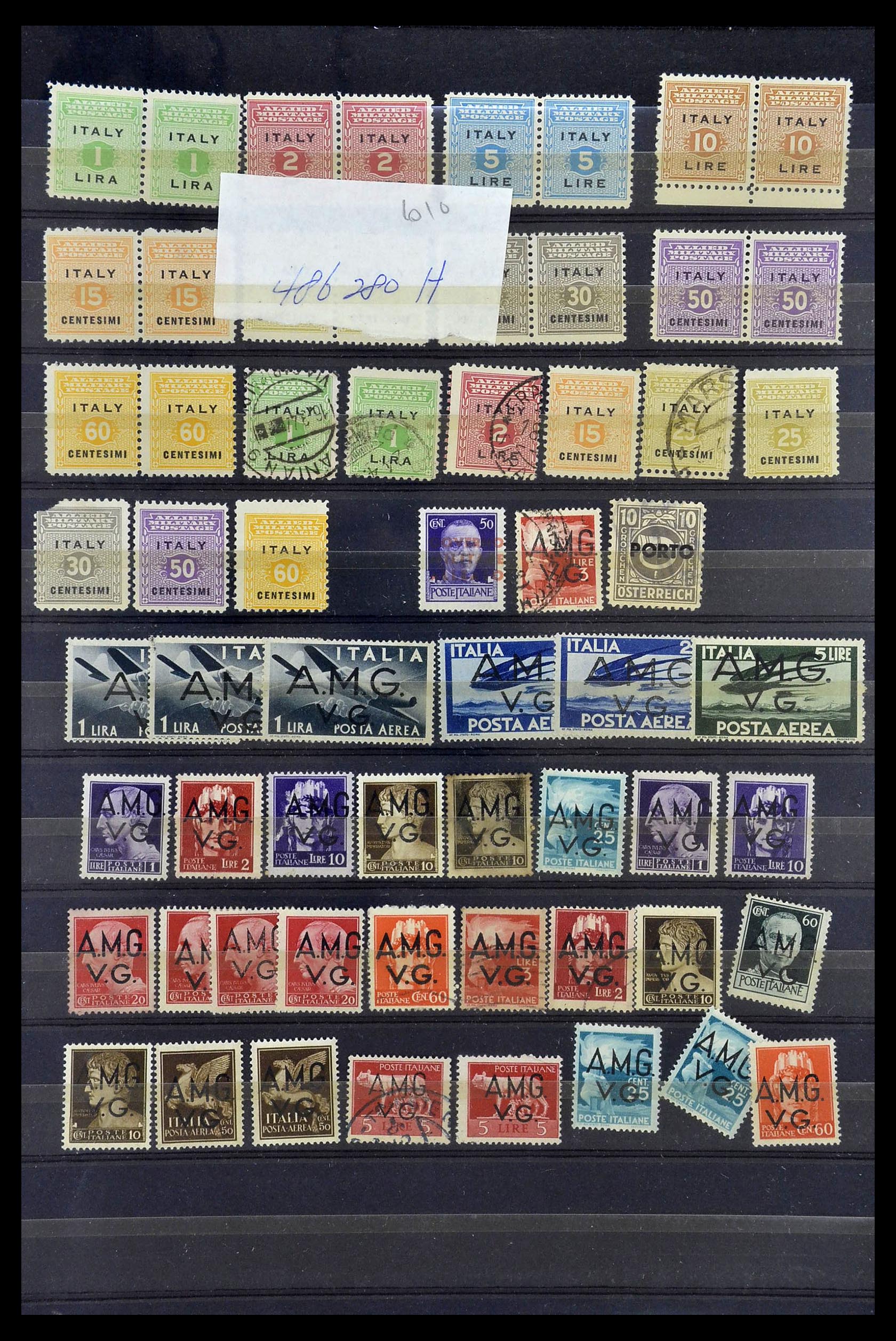 35109 054 - Postzegelverzameling 35109 AMG 1943-1952.
