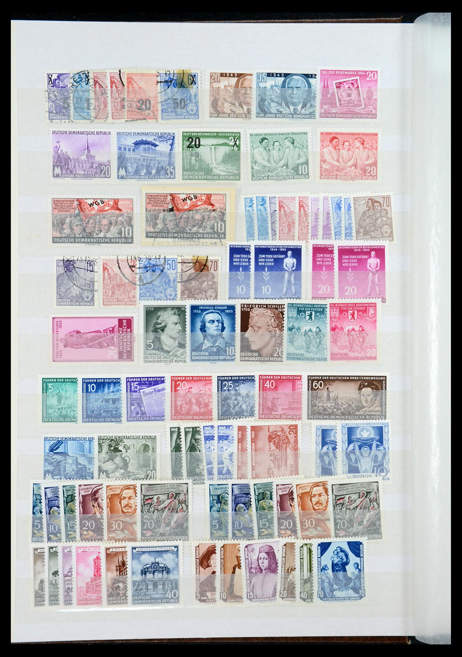 35133 004 - Stamp Collection 35133 GDR 1949-1990.
