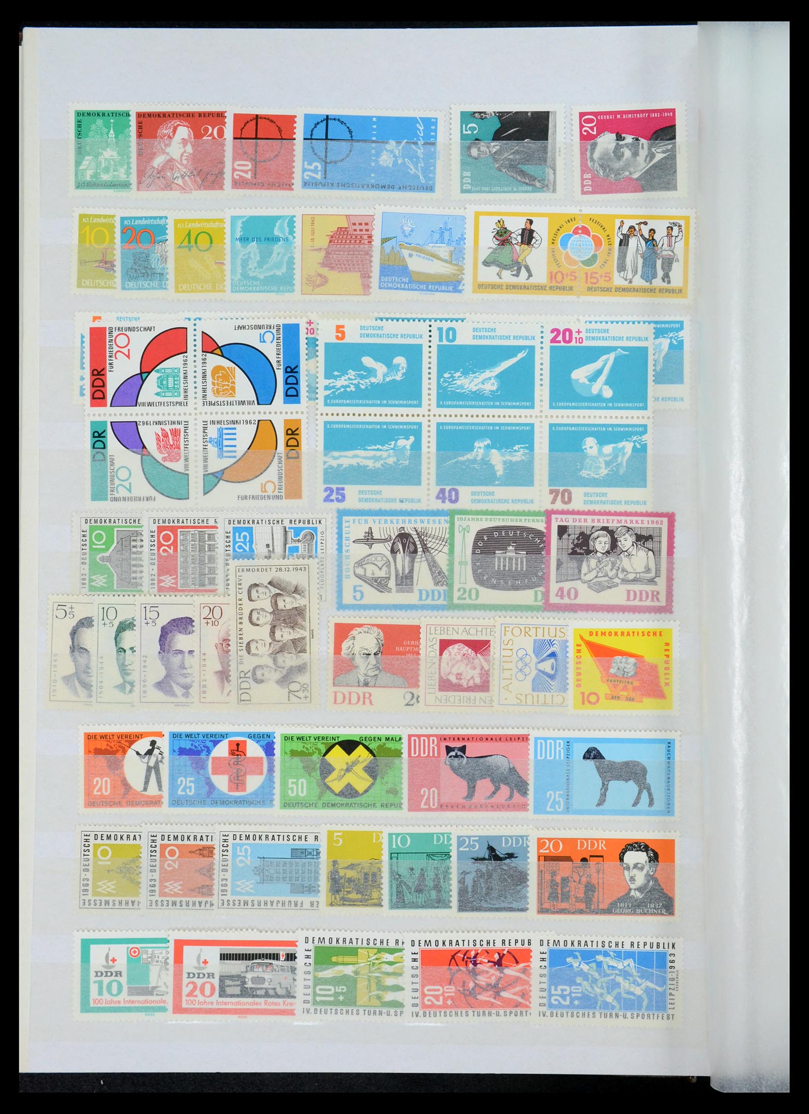 35133 012 - Stamp Collection 35133 GDR 1949-1990.