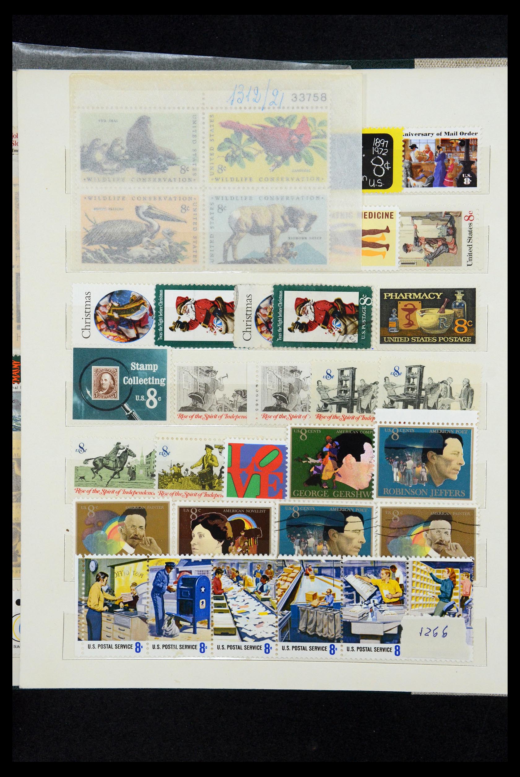 35137 032 - Stamp Collection 35137 USA 1960-1996.