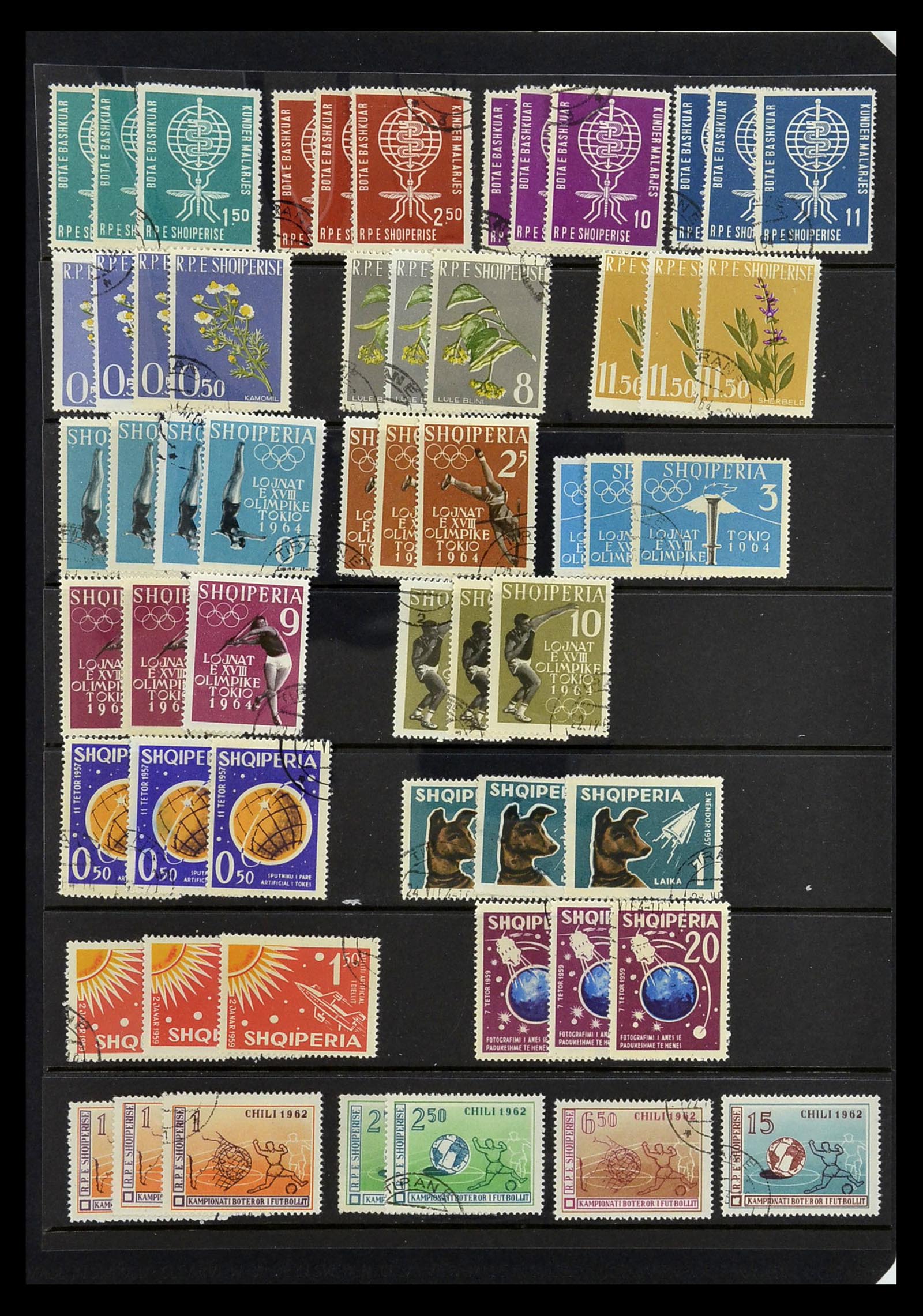 35139 017 - Postzegelverzameling 35139 Albanië 1914-1970.