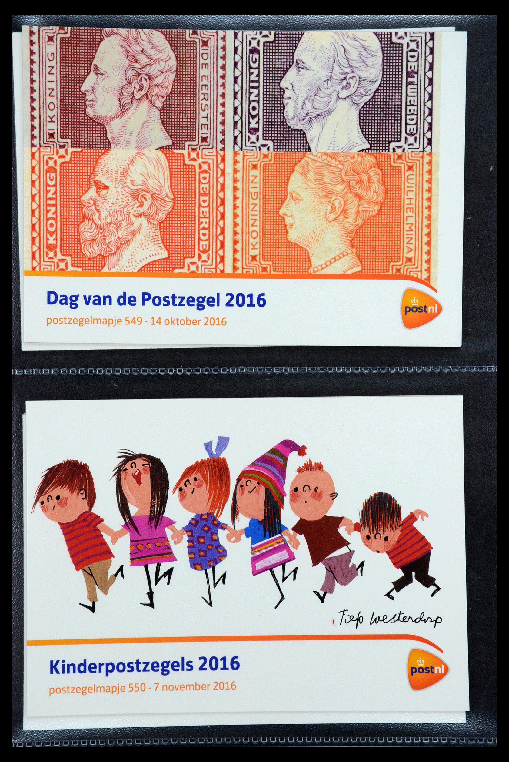35187 328 - Stamp Collection 35187 Netherlands PTT presentation packs 1982-2019!