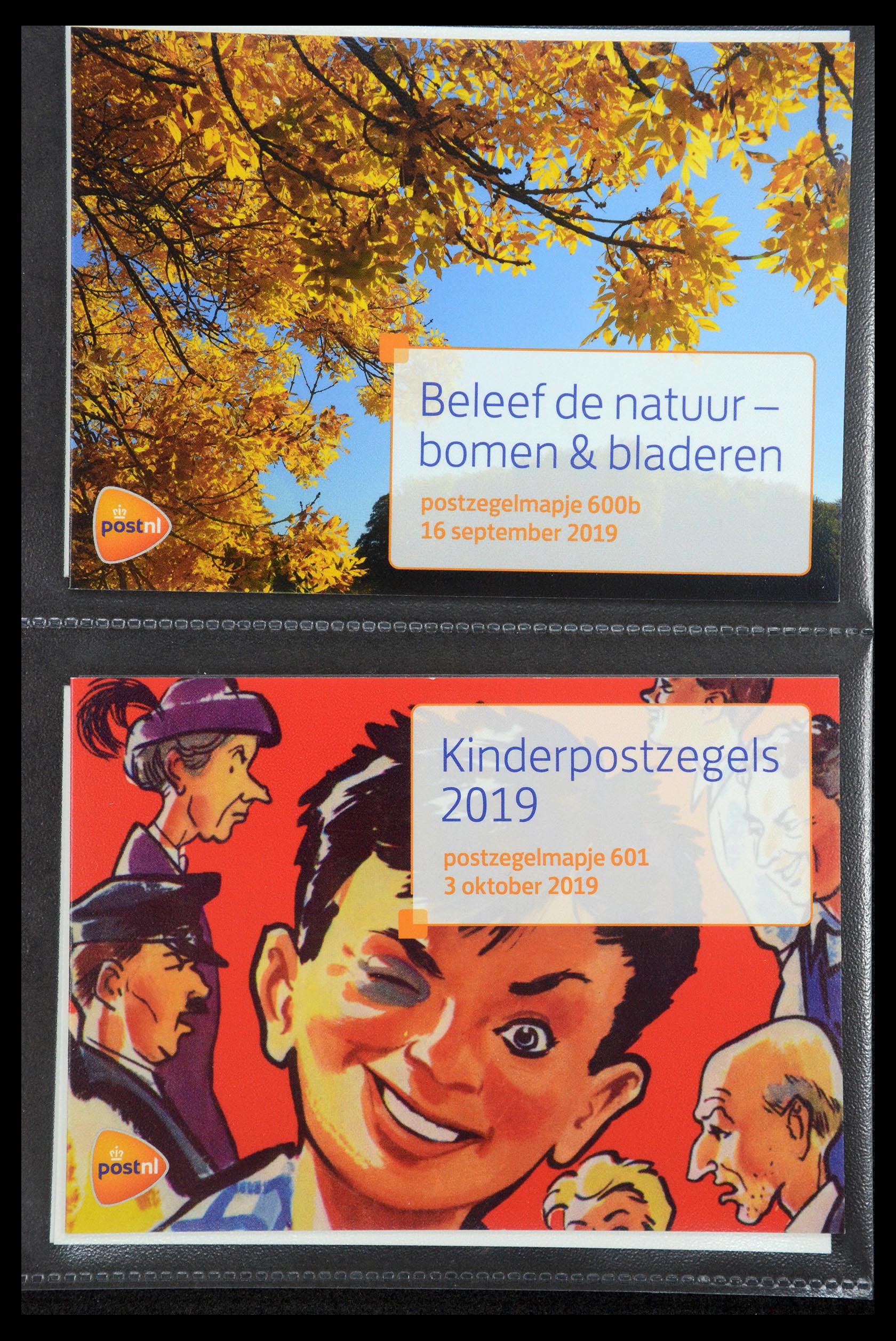 35187 363 - Postzegelverzameling 35187 Nederland PTT mapjes 1982-2019!
