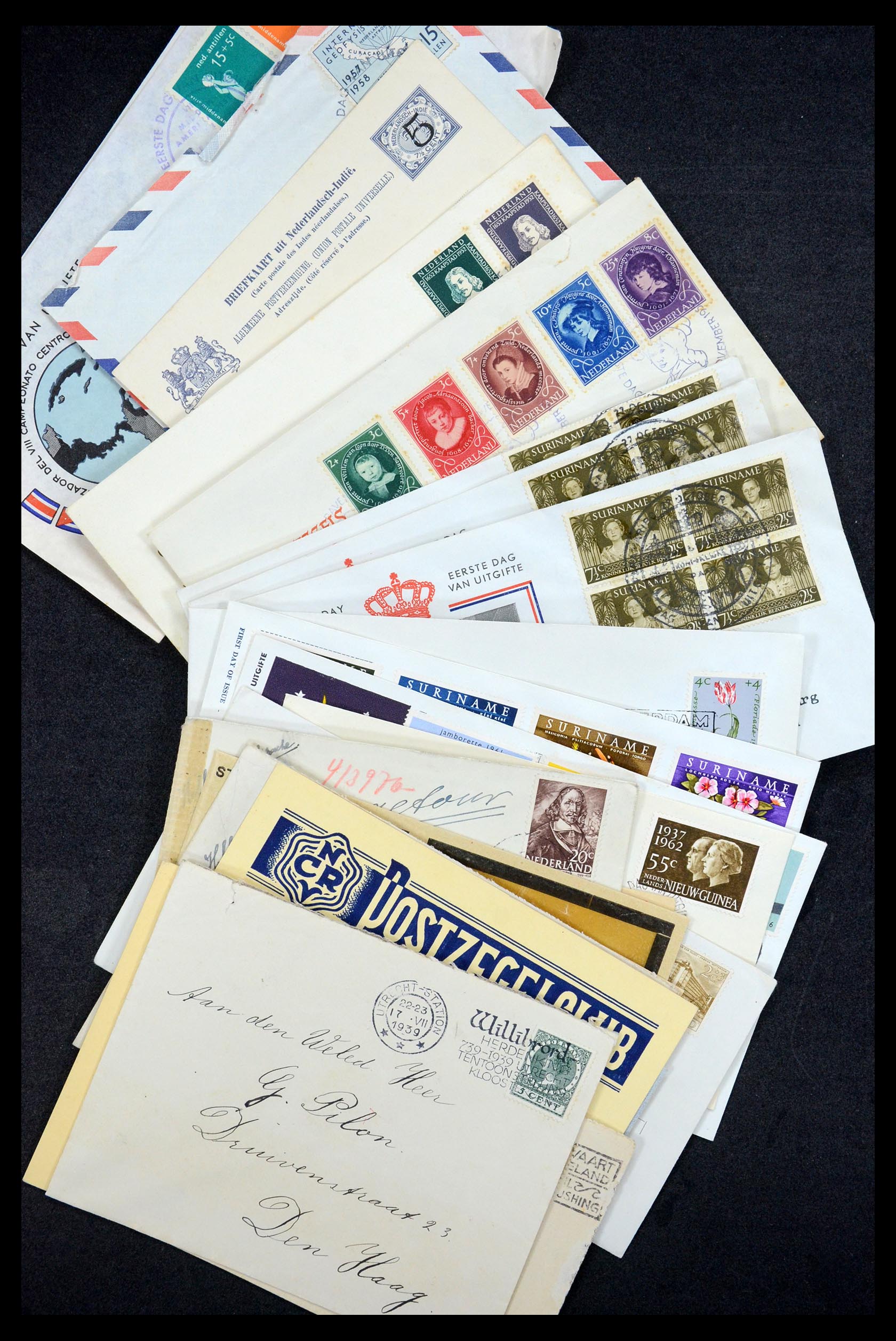 35196 042 - Postzegelverzameling 35196 Nederland en overzeese gebiedsdelen brieve
