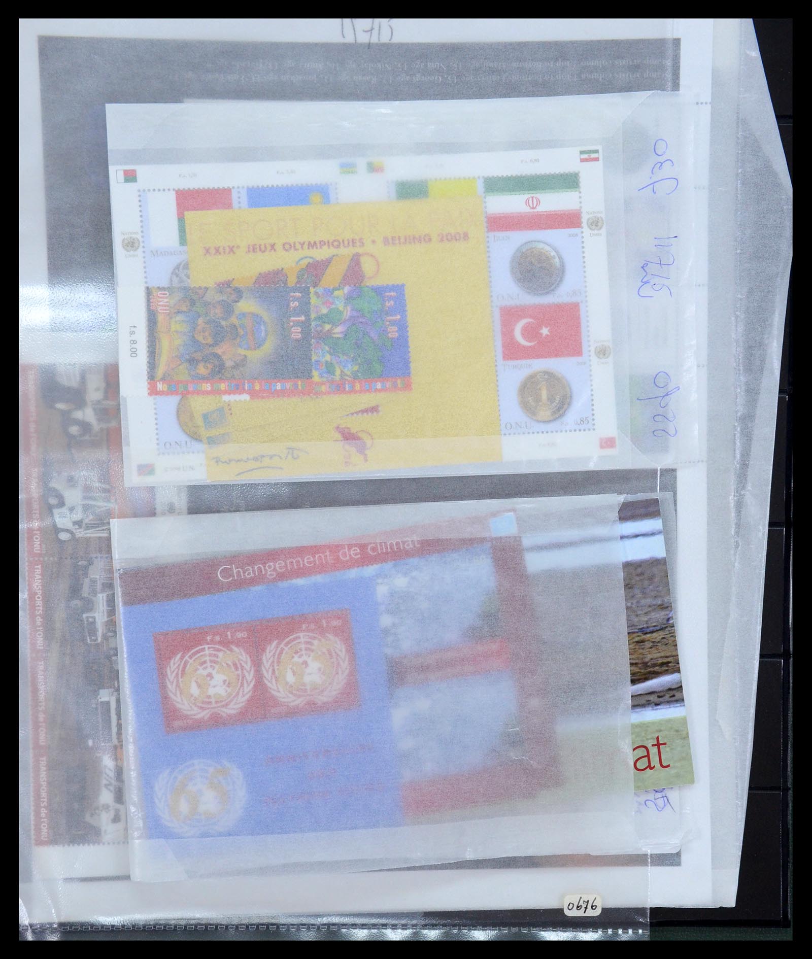 35221 071 - Postzegelverzameling 35221 Verenigde Naties Genève 1969-2010.