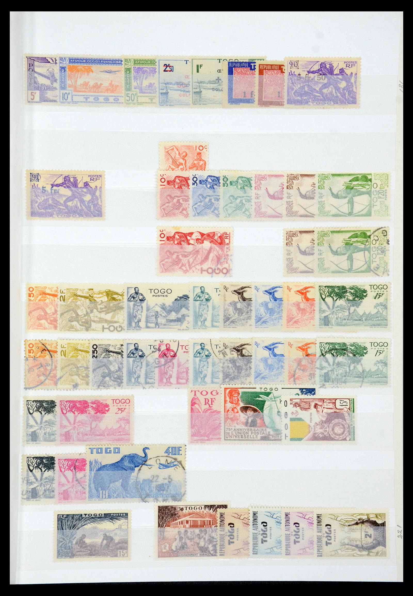 35279 004 - Postzegelverzameling 35279 Togo 1916-1990.