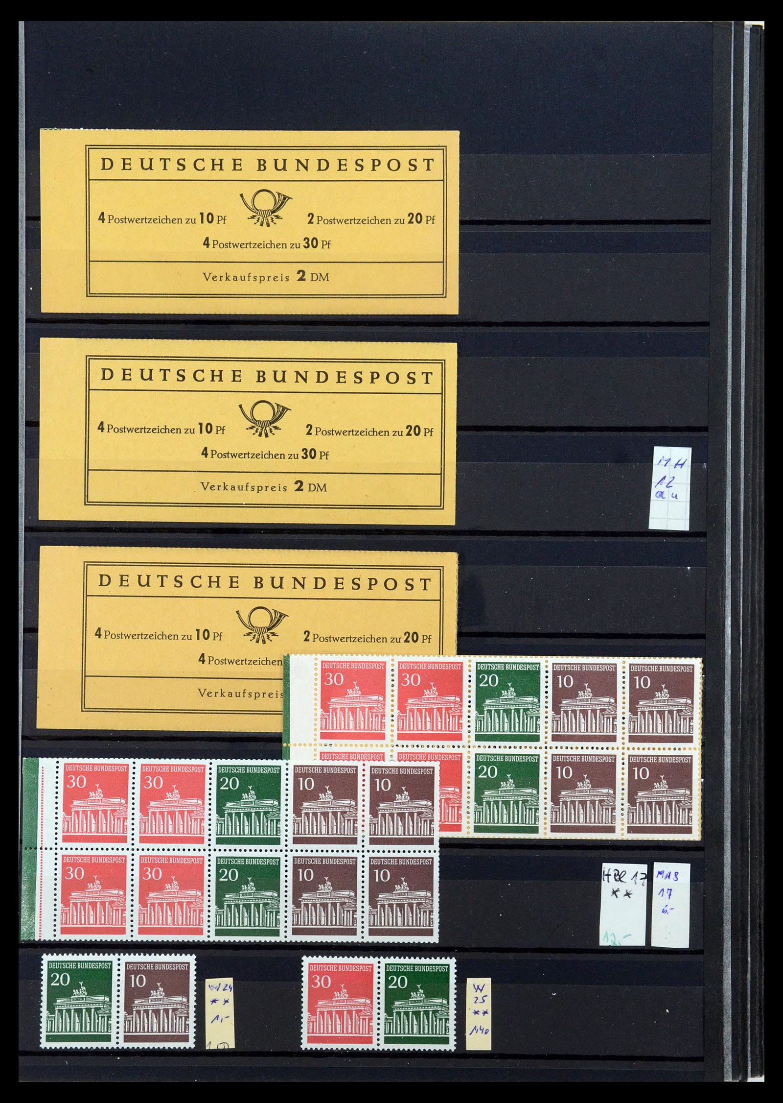 35356 015 - Postzegelverzameling 35356 Bundespost postzegelboekjes en combinaties