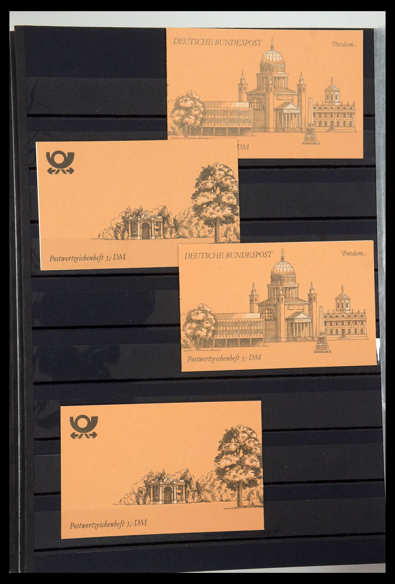 35356 056 - Postzegelverzameling 35356 Bundespost postzegelboekjes en combinaties