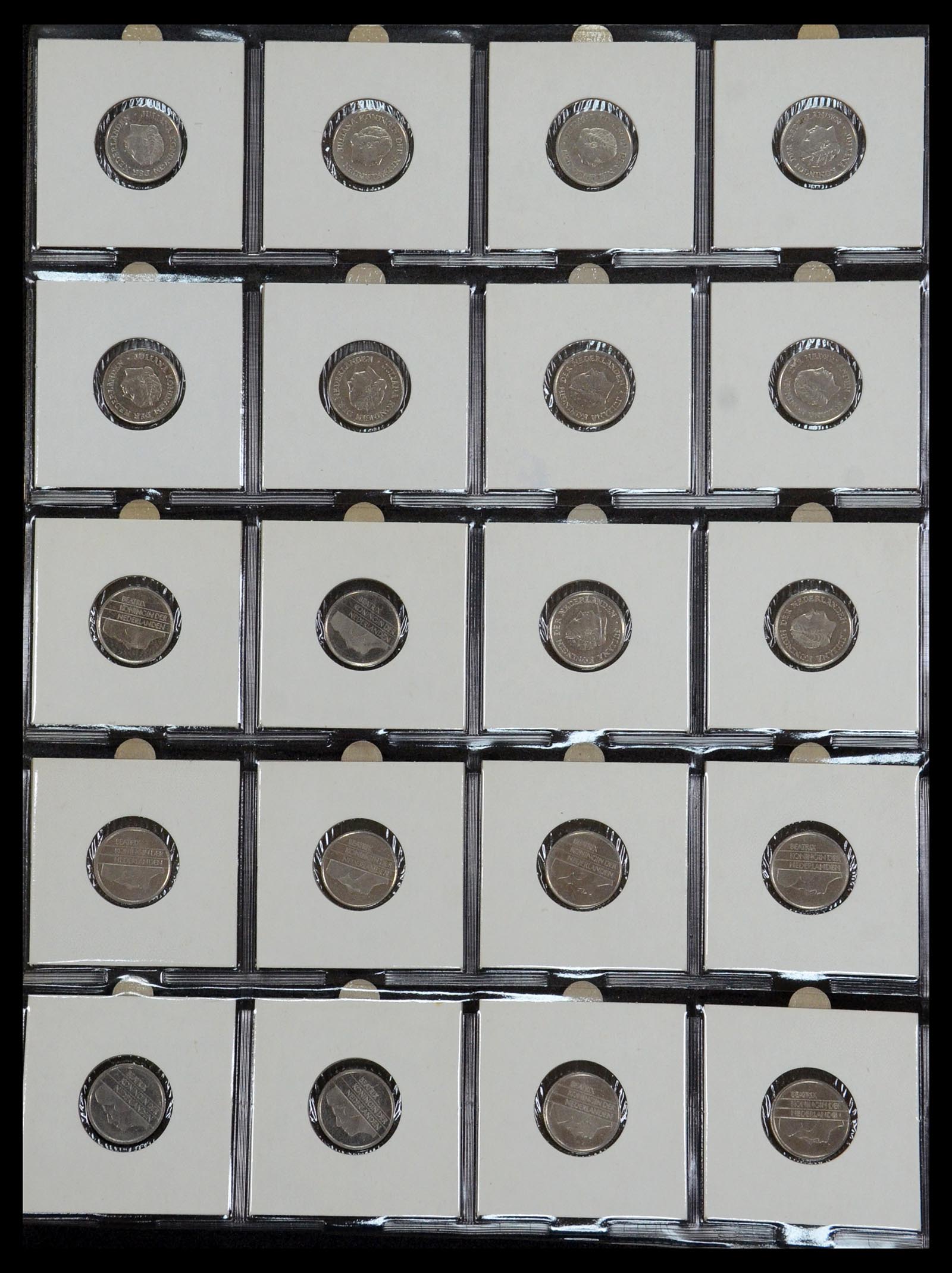 35381 020 - Postzegelverzameling 35381 Nederland munten 1948-2001.