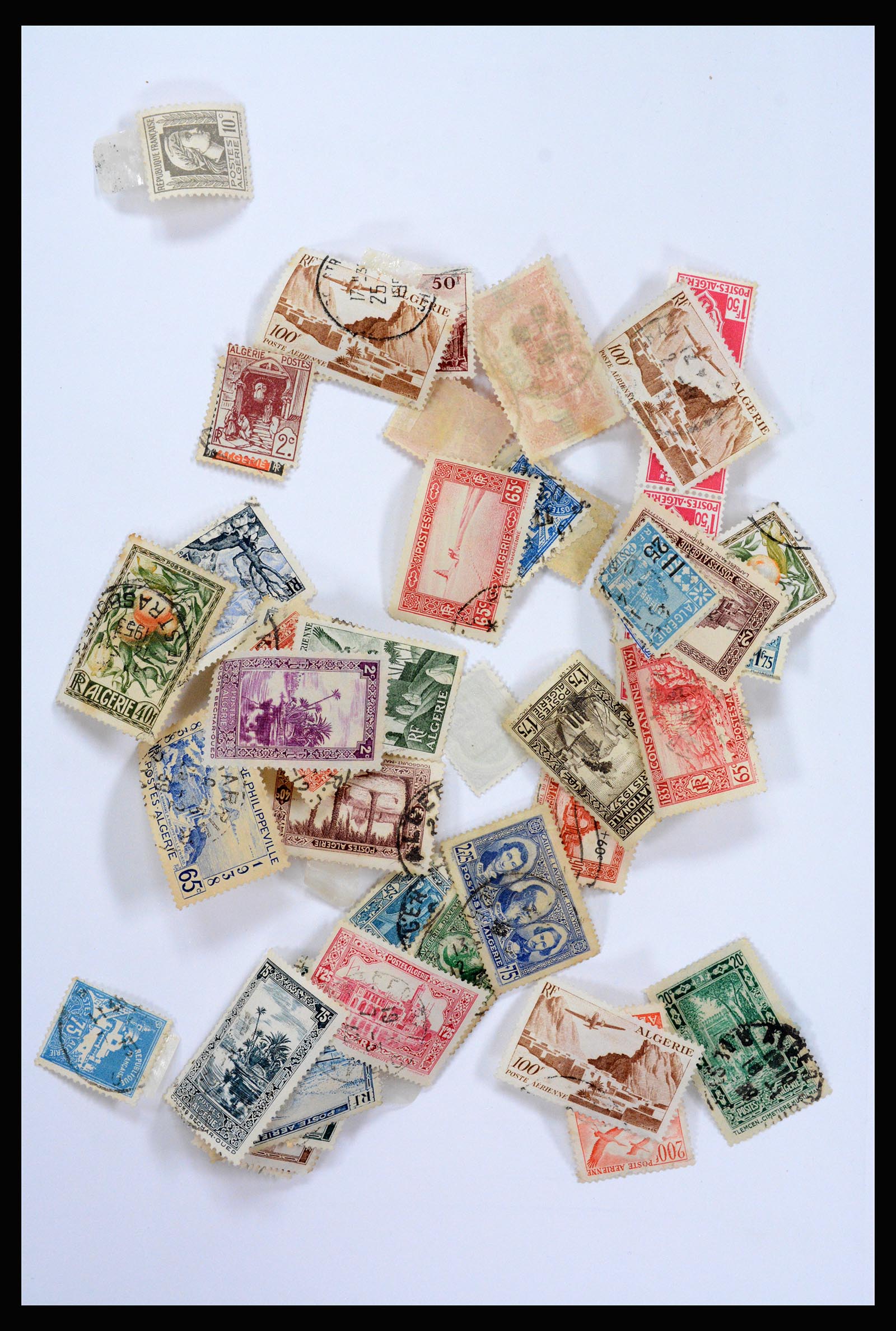 35402 0031 - Postzegelverzameling 35402 Wereld 1850-1970.