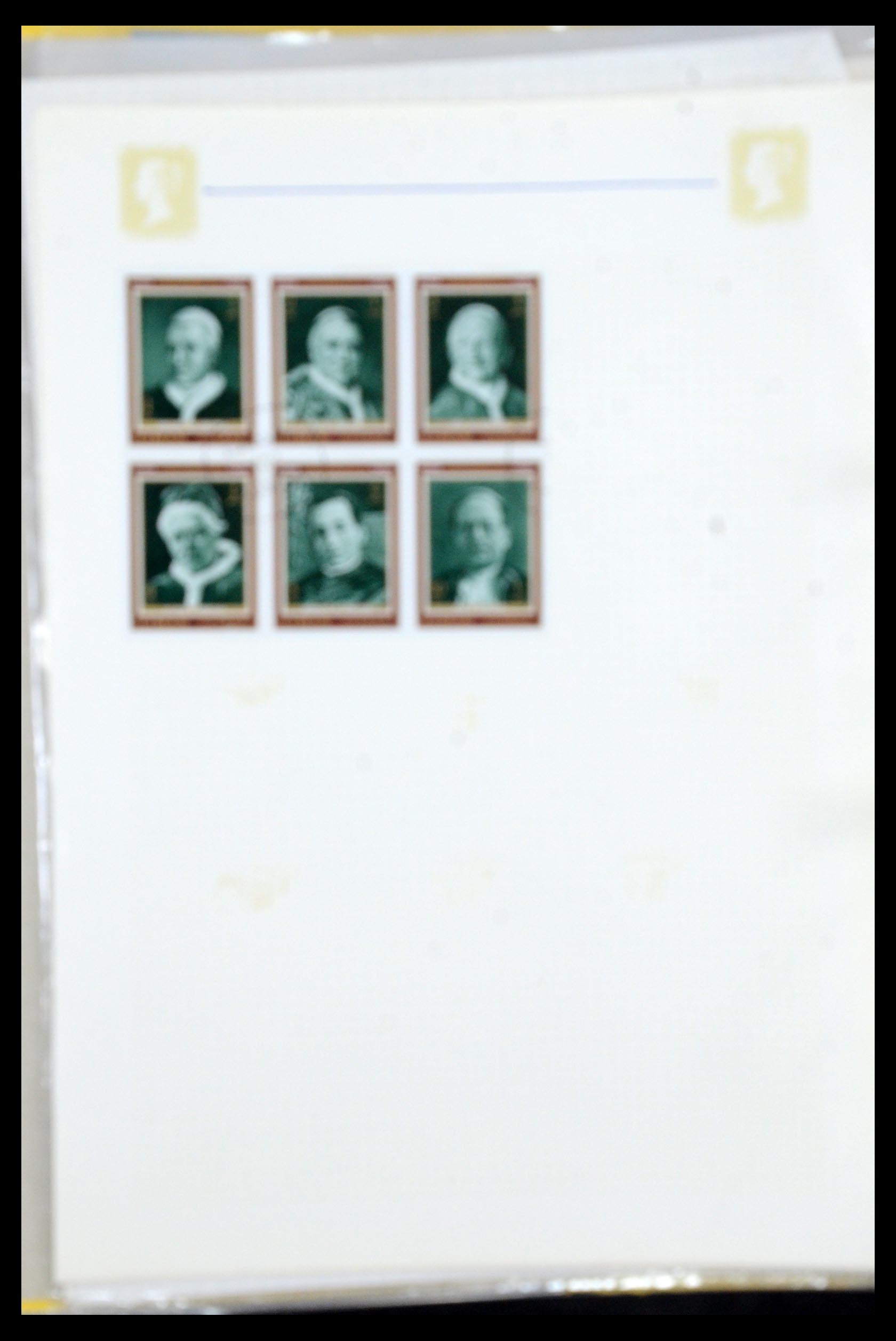35411 017 - Stamp Collection 35411 Malta 1860-1987.