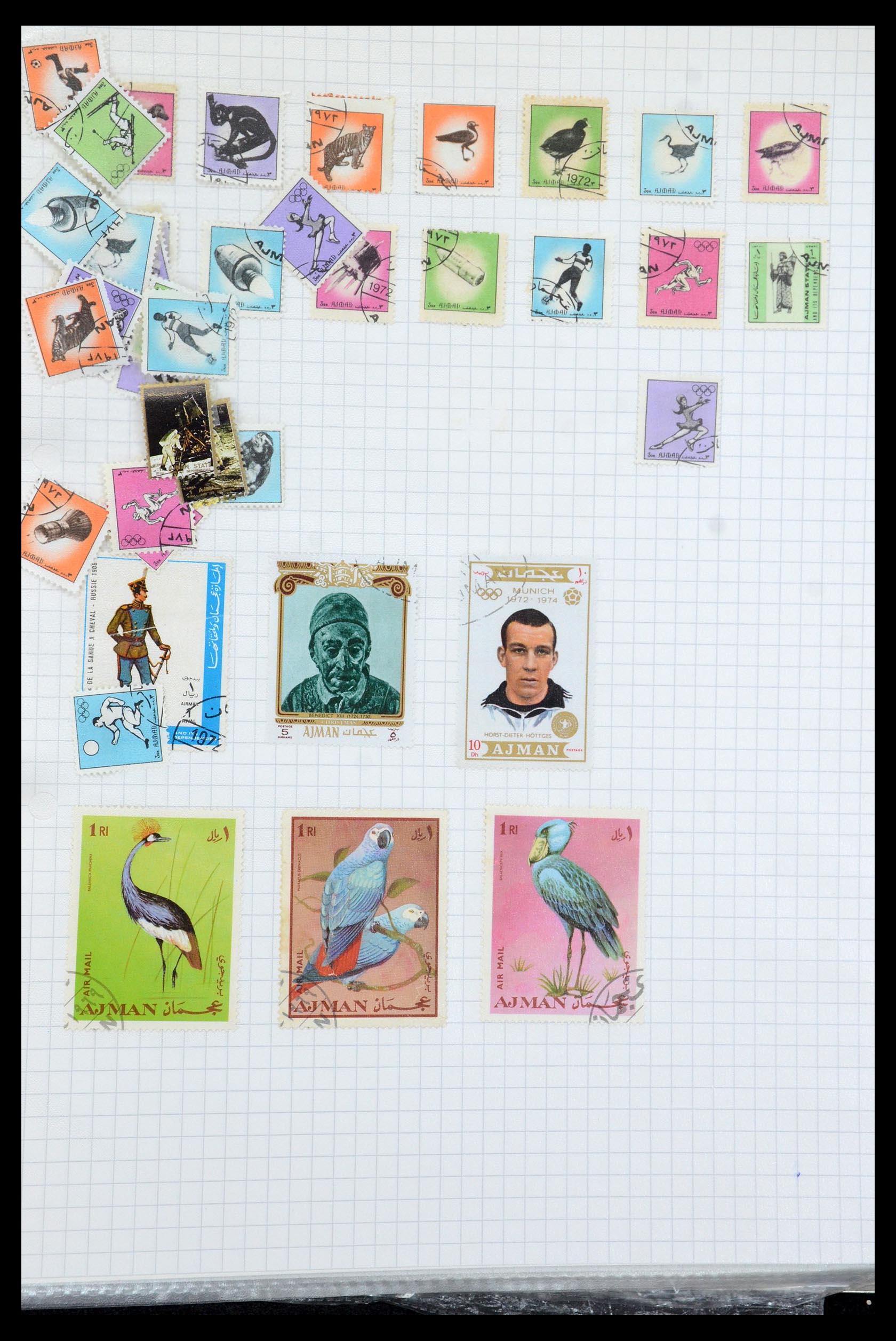 35411 022 - Stamp Collection 35411 Malta 1860-1987.
