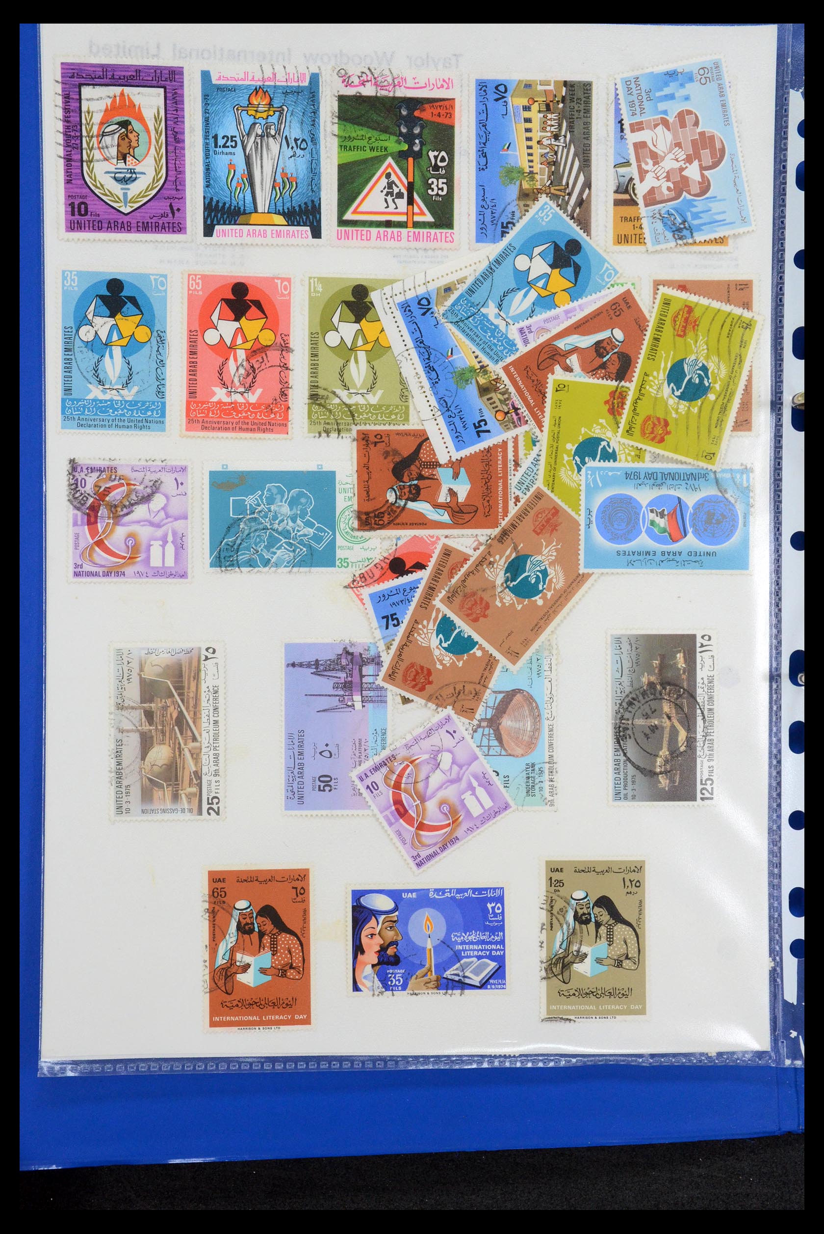 35411 102 - Stamp Collection 35411 Malta 1860-1987.
