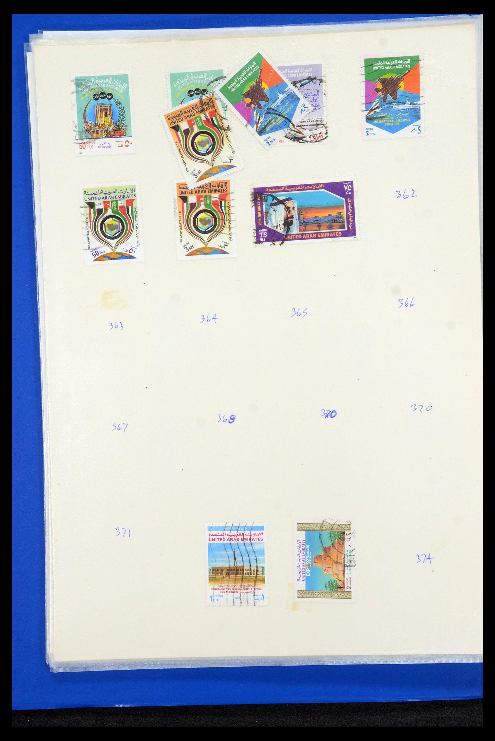 35411 120 - Stamp Collection 35411 Malta 1860-1987.
